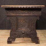 Large Italian writing desk of the 20th century