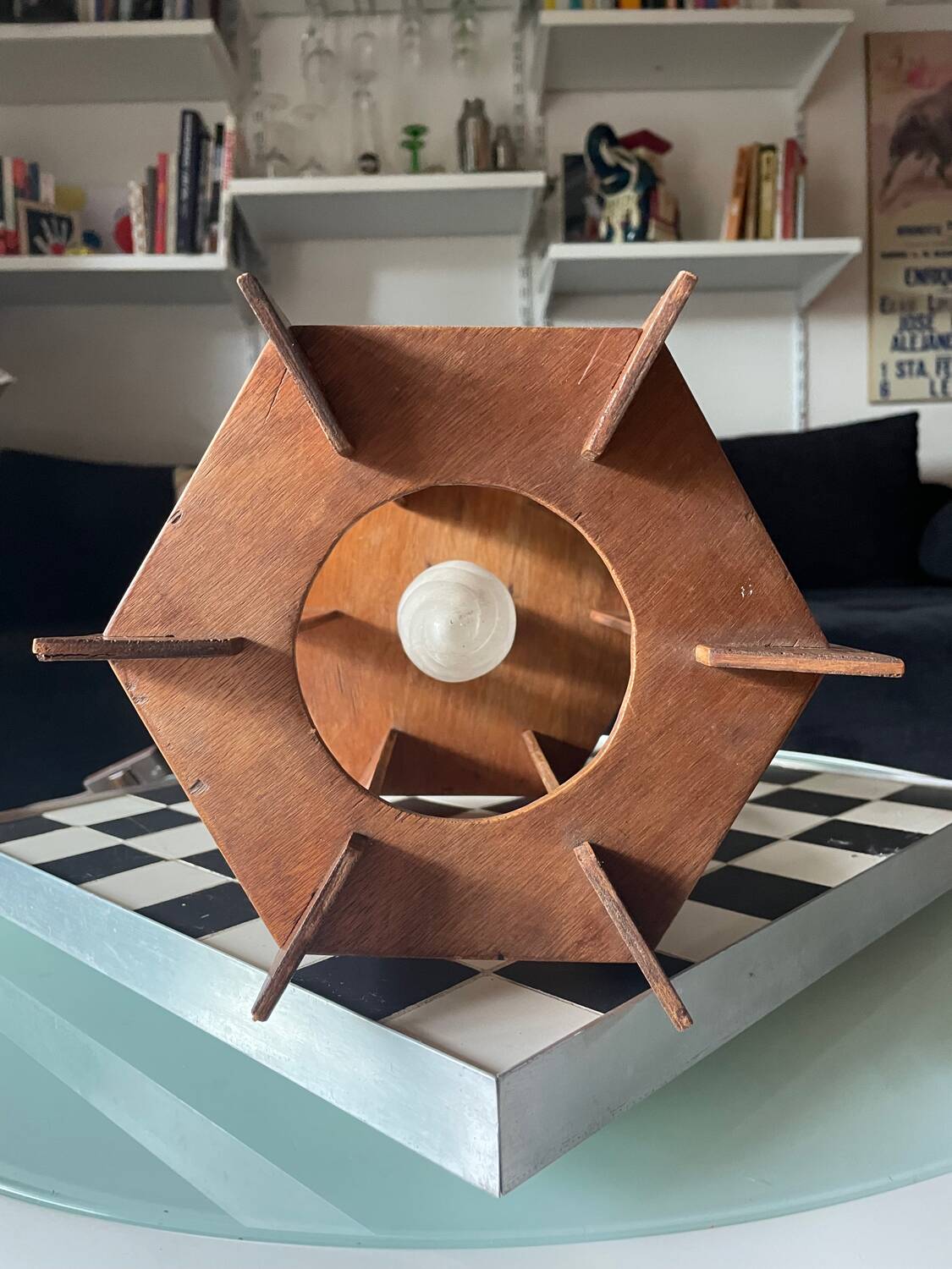 Lampe moderniste en bois - création d’ébénisterie artisanale 70’s