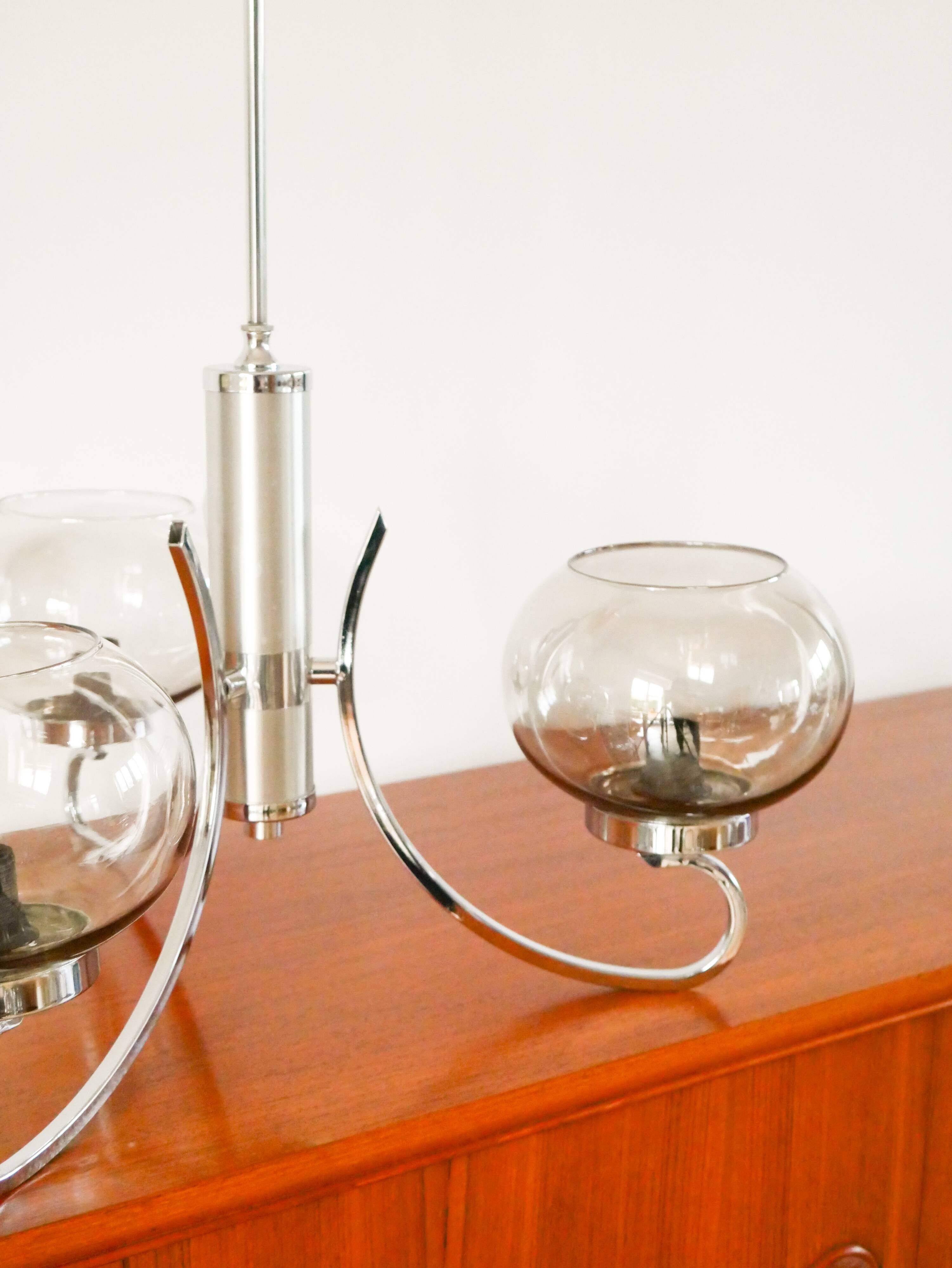 Chandelier Gaetano Sciolari, 3 lights, in chrome and smoked glass, 1970.