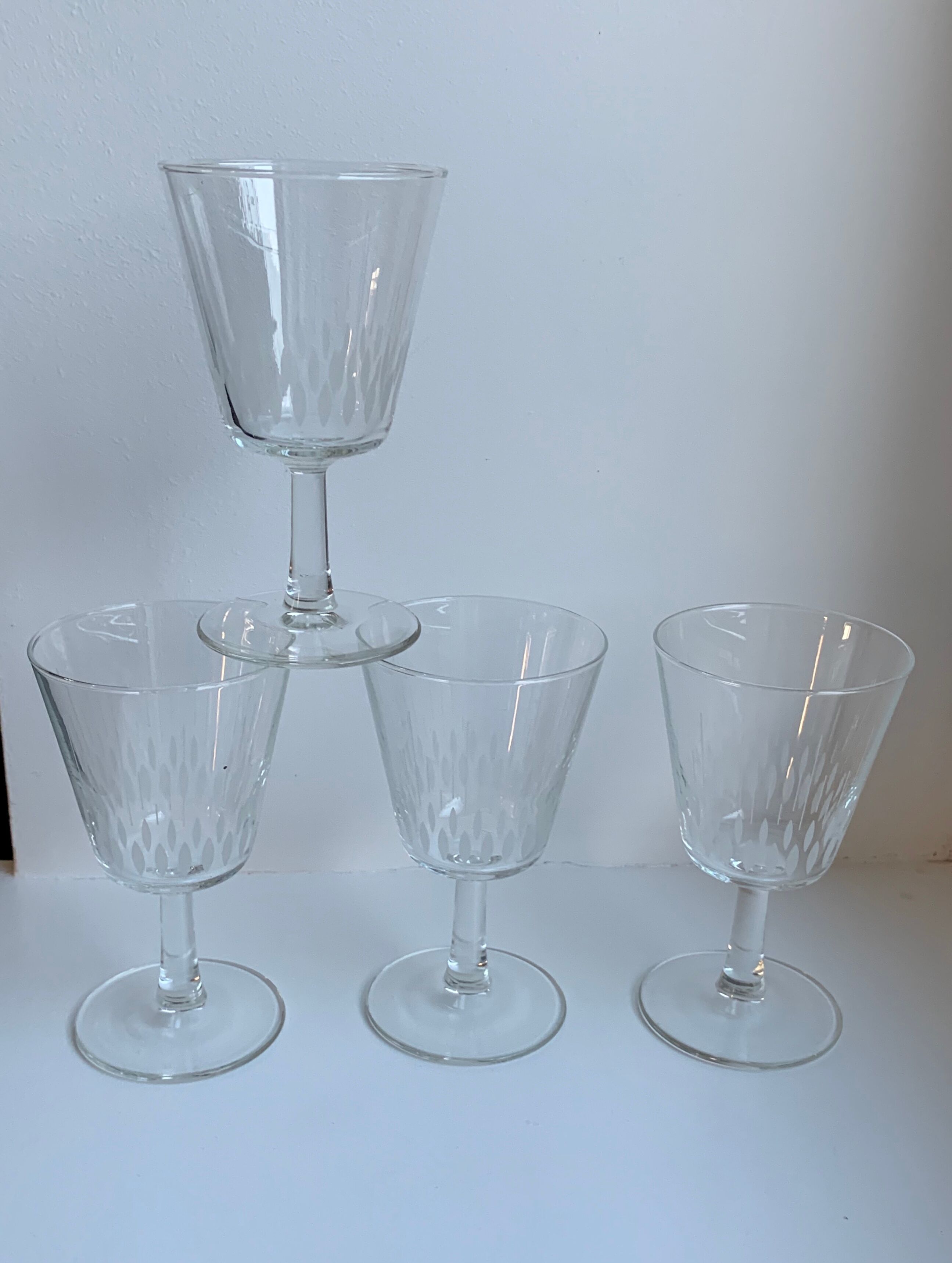 Set of 4 crystal wine glasses 60s