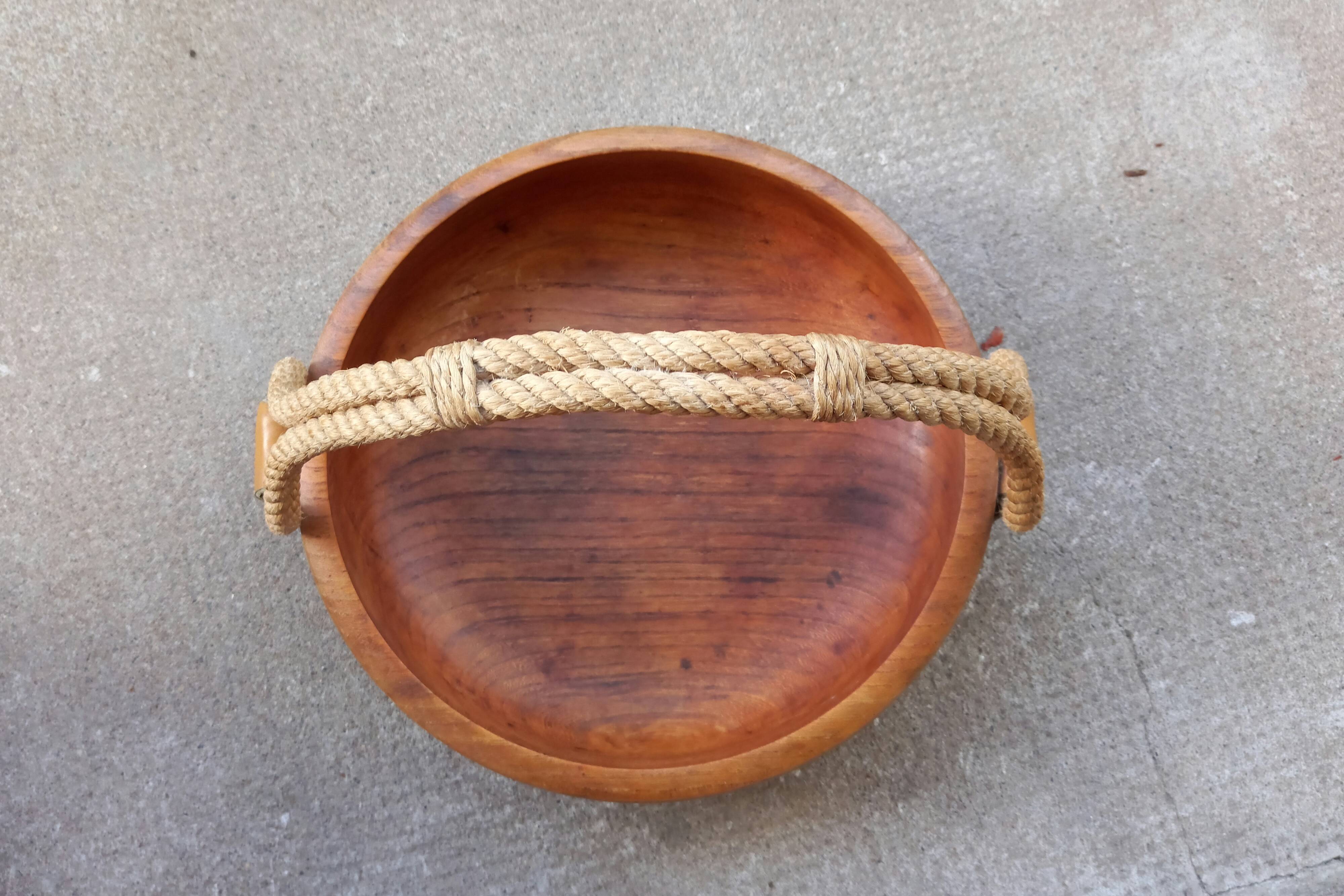 VINTAGE DESIGN WOODEN COUPE and ROPE attributed to Adrien Audoux