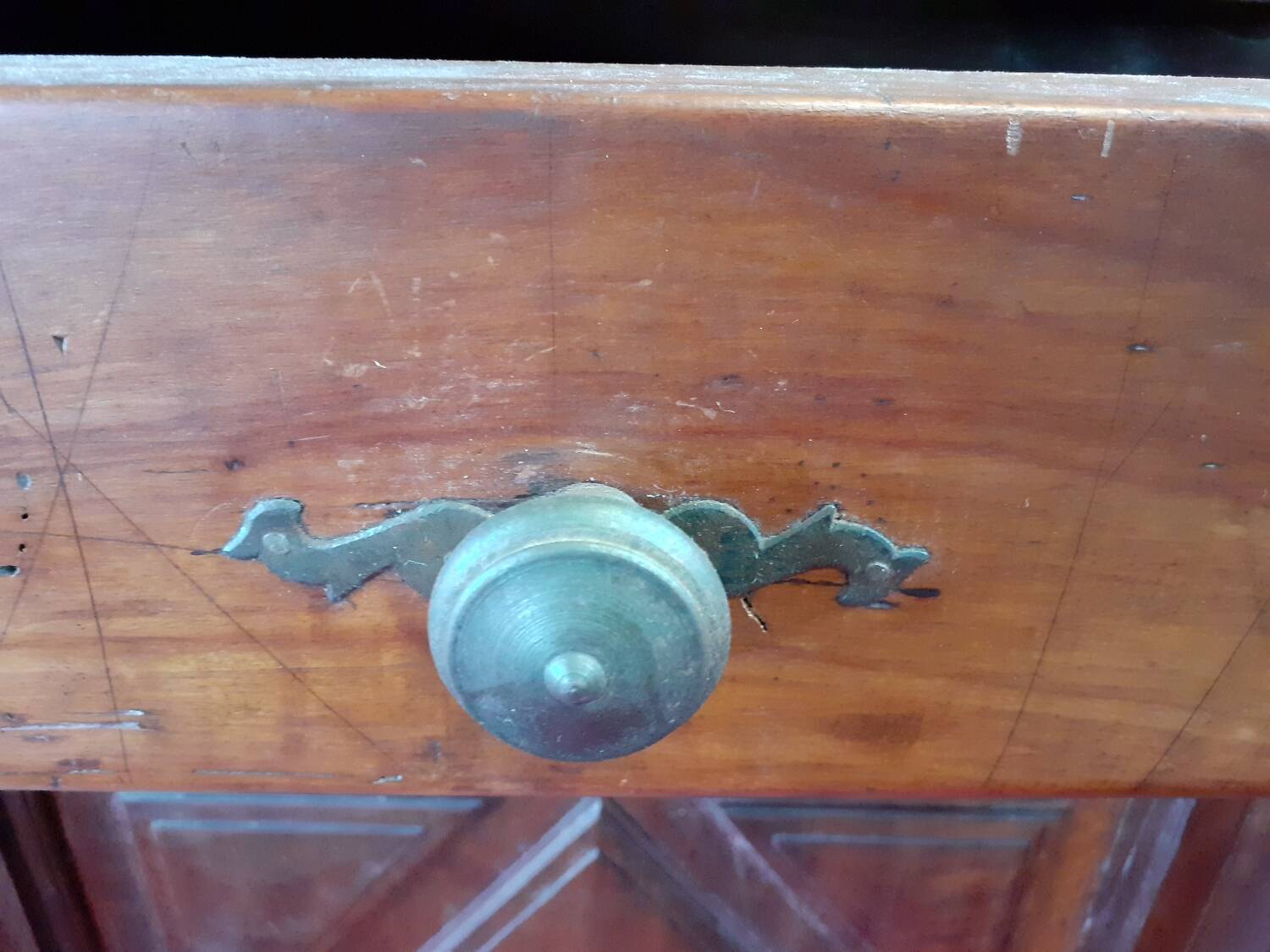 Louis XIII low sideboard