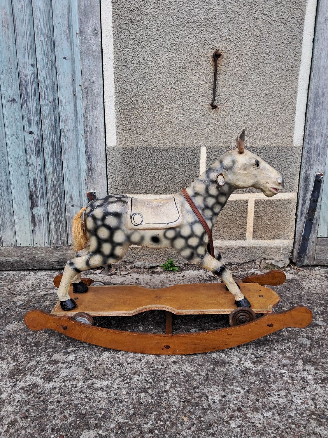 Wooden horse toy