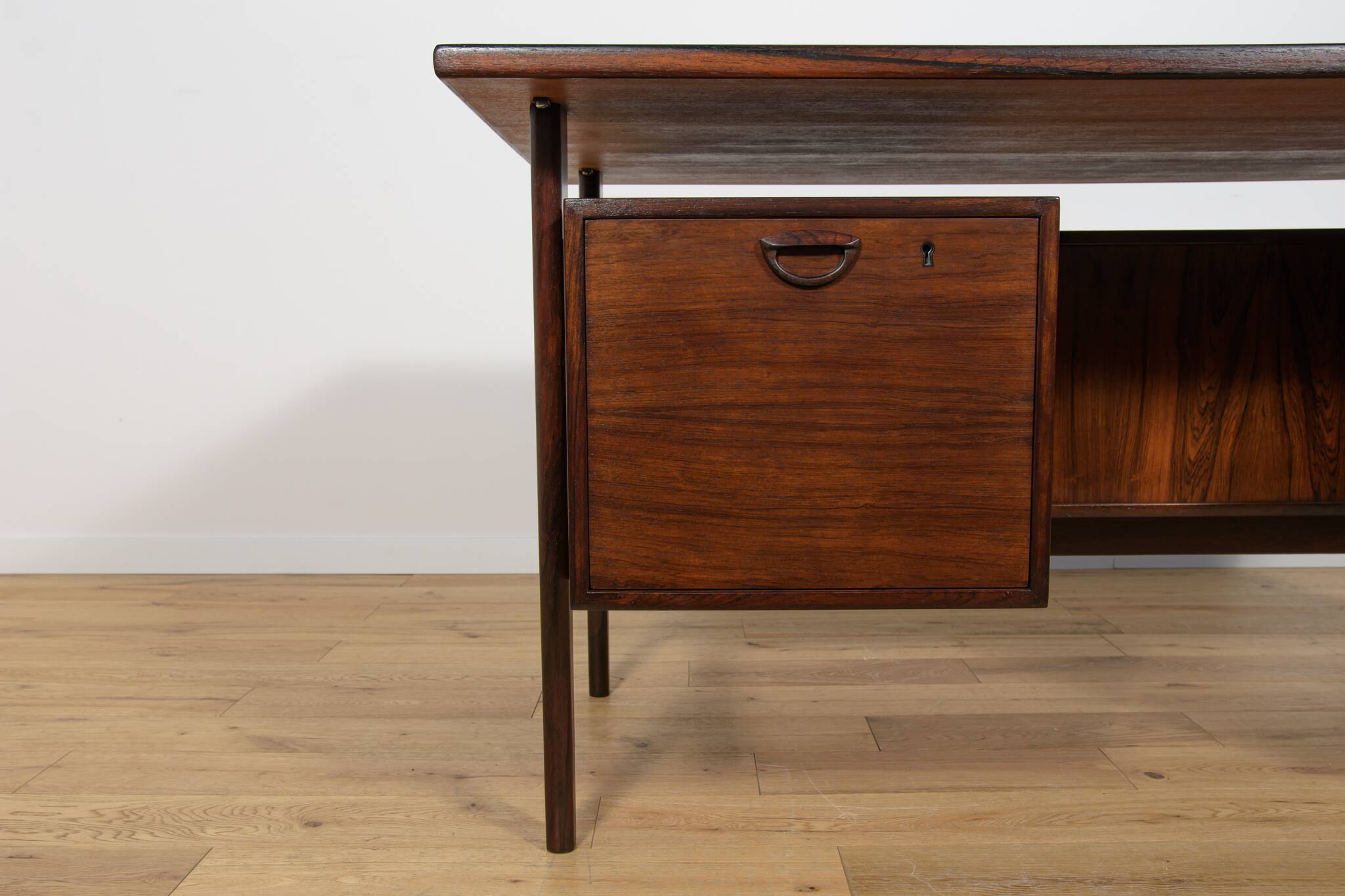 Mid-Century Freestanding Rosewood Desk by Kai Kristiansen for Feldballes Møbelfabrik, 1960s
