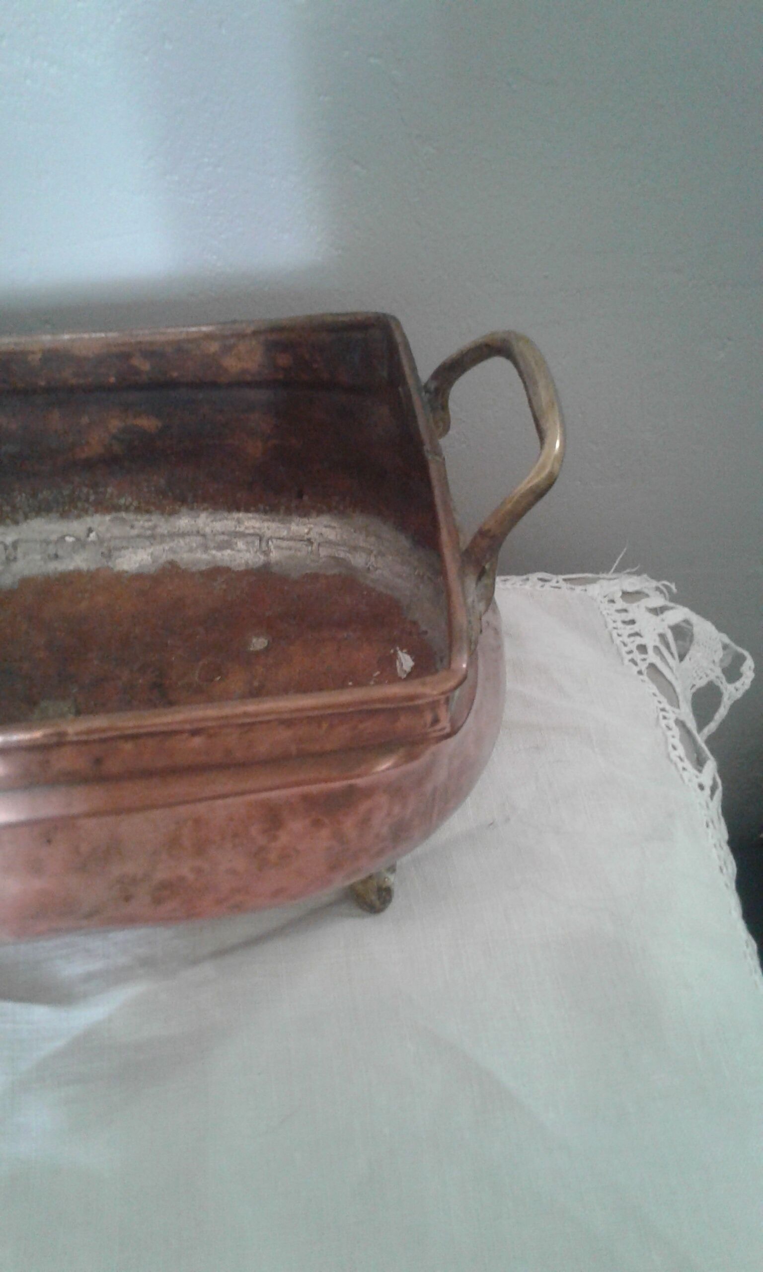 Hammered copper planter