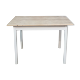 Table 4 to 6 people