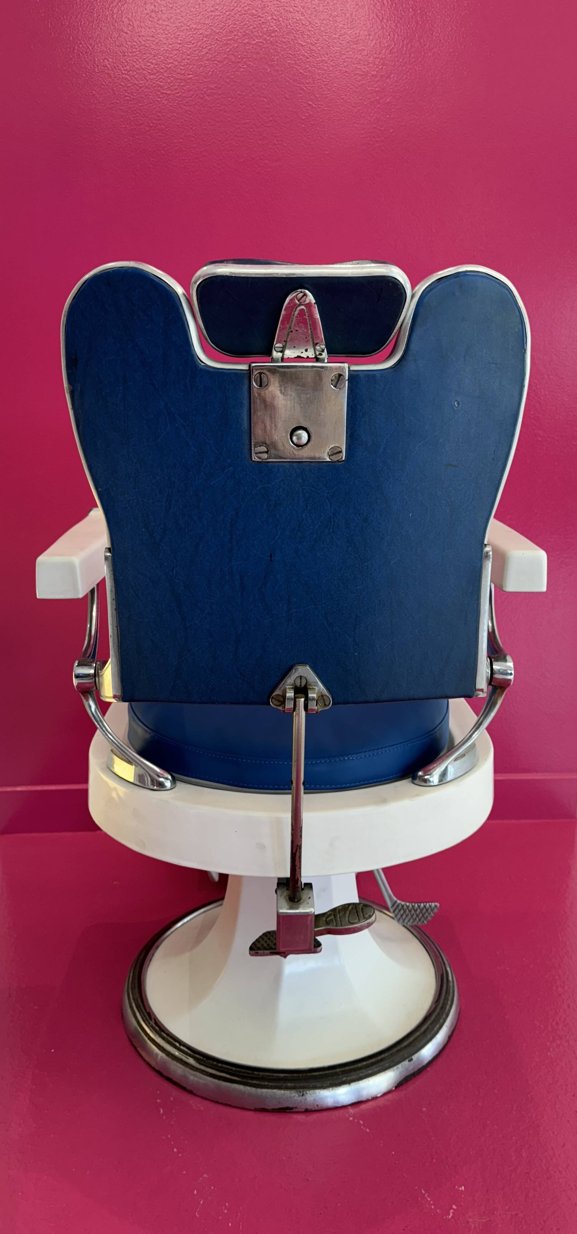 Vintage hairdressing chair