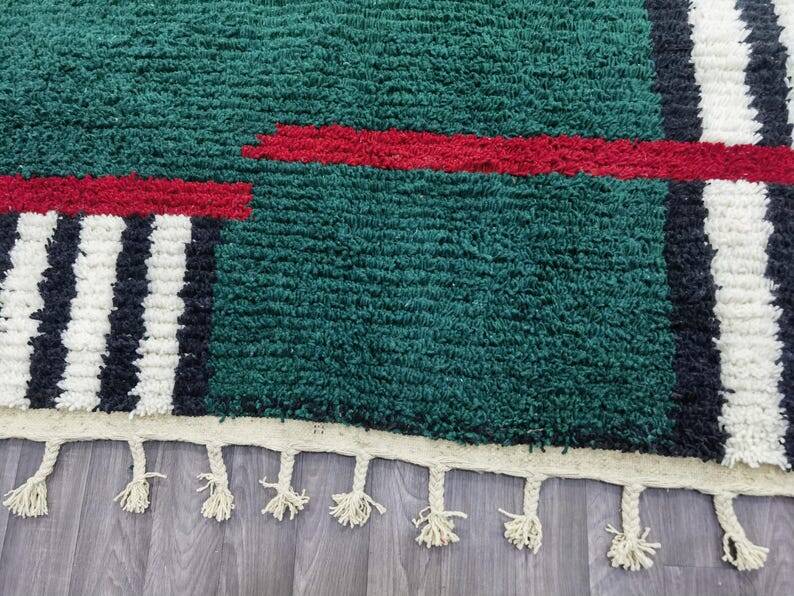 Magnifique tapis berbère vert décoré 200/300cm