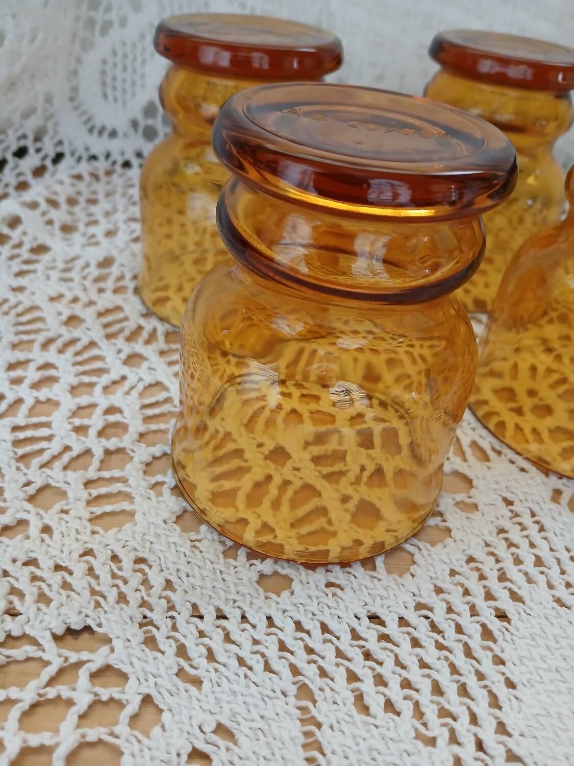 4 verres ambrés vintages