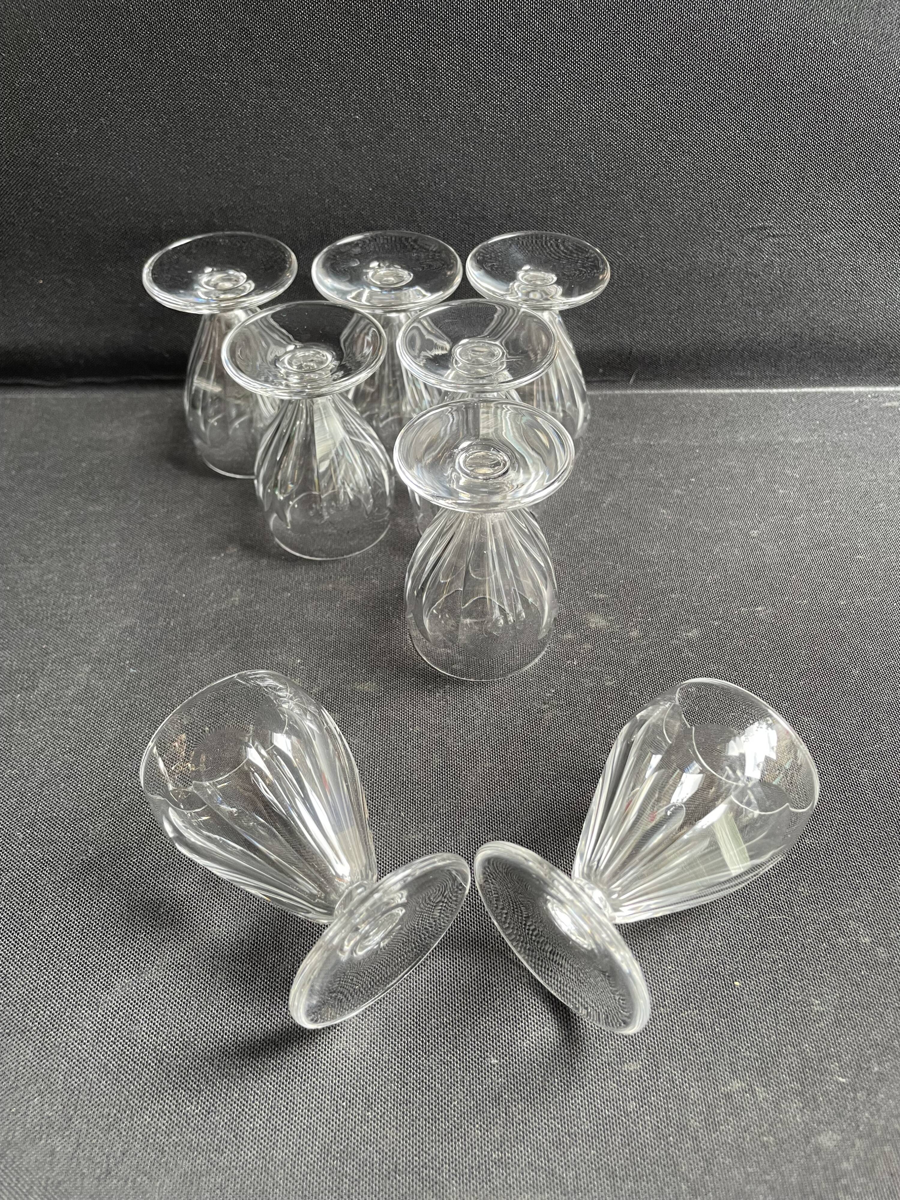 8 Saint Louis Béarn liqueur glasses