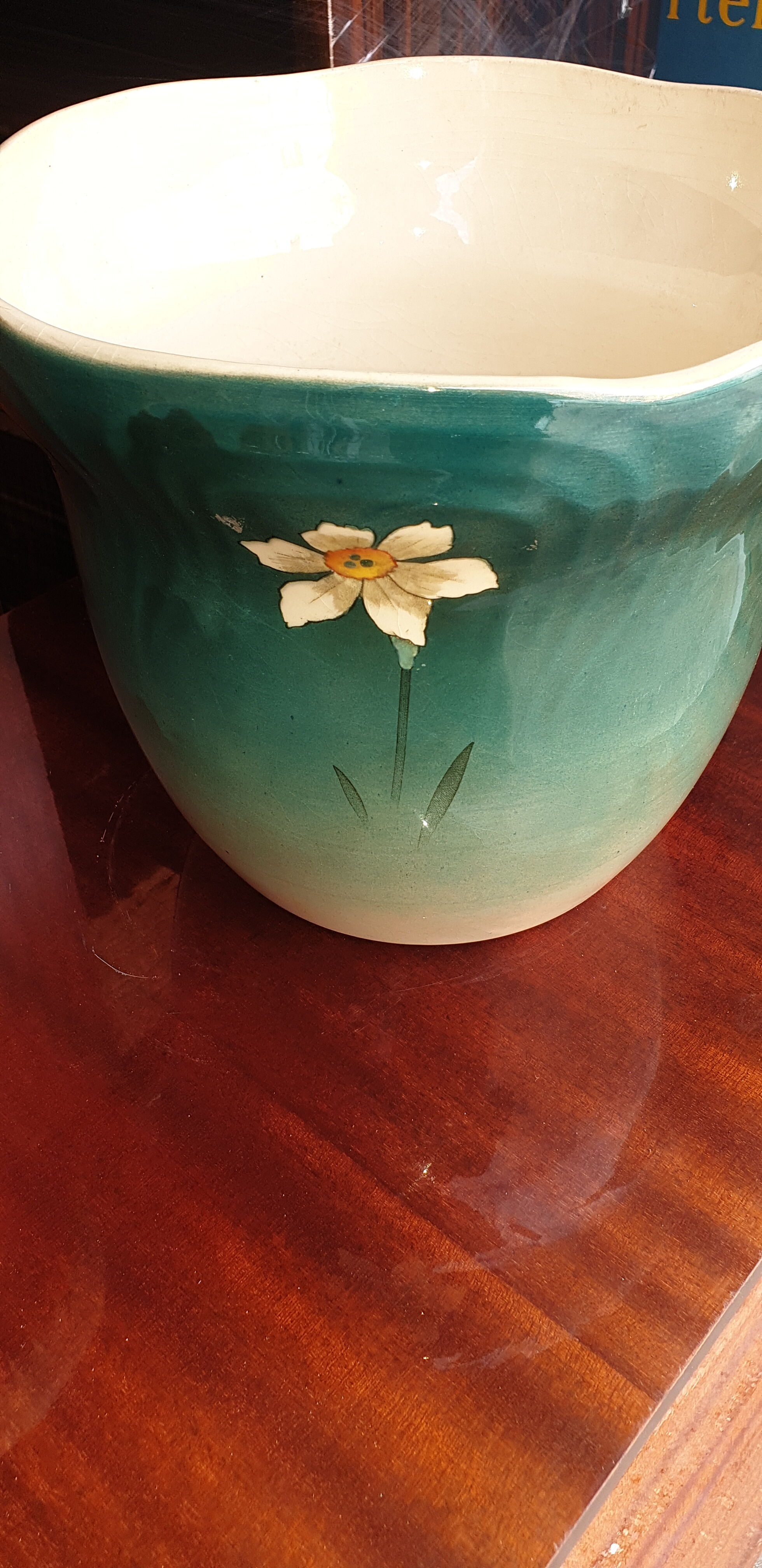 Cache pot old earthenware Fives Lille