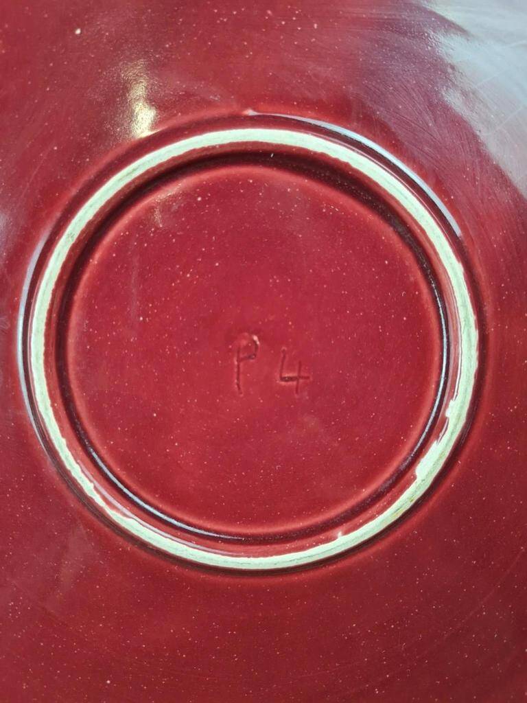 Large antique red cake plate – checkered pattern – attributed to Saint-Clément 🍒