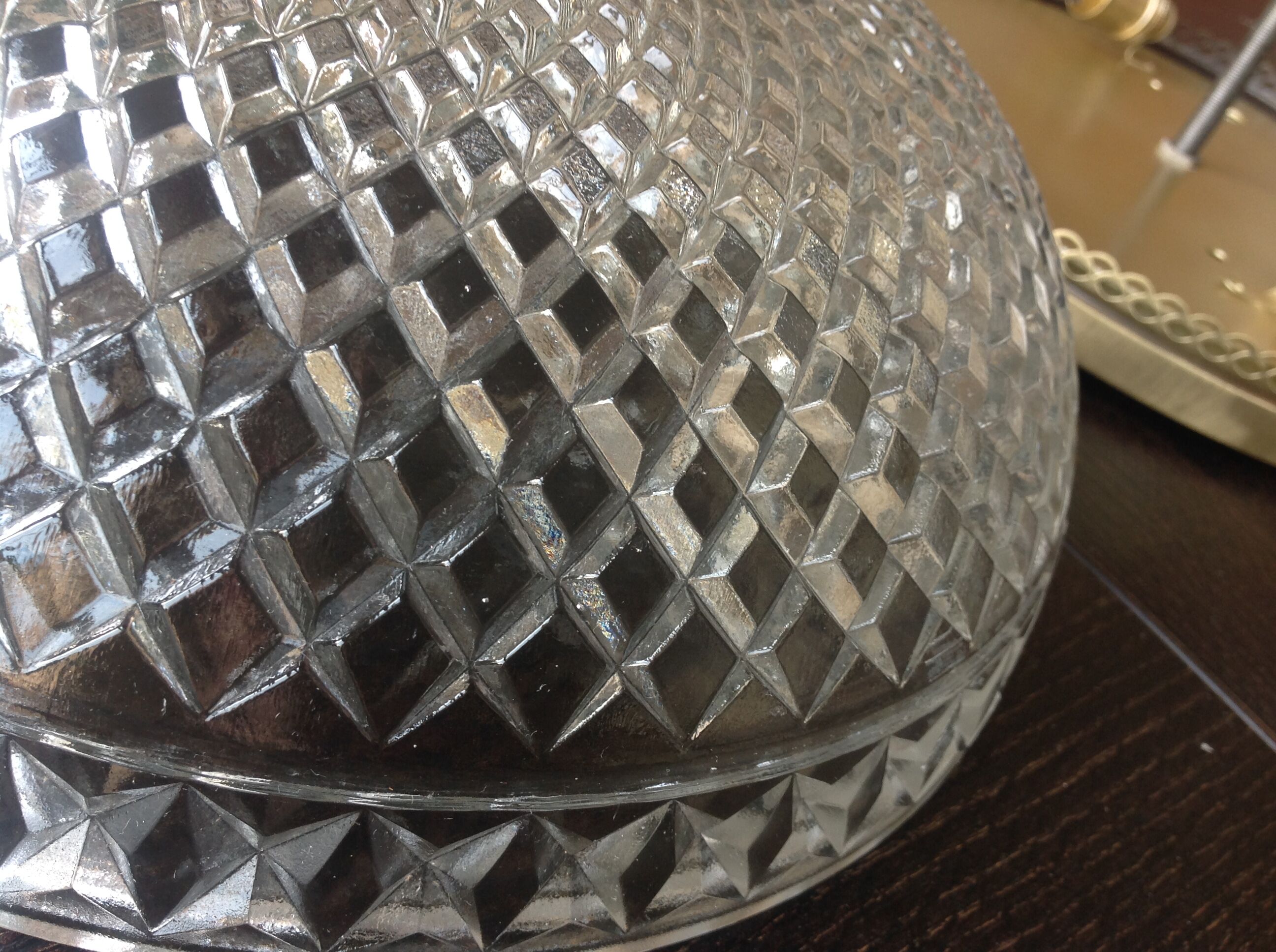 Round ceiling lamp in structured glass art deco style 30s-40s