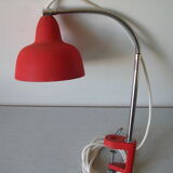 Articulated flexible desk lamp