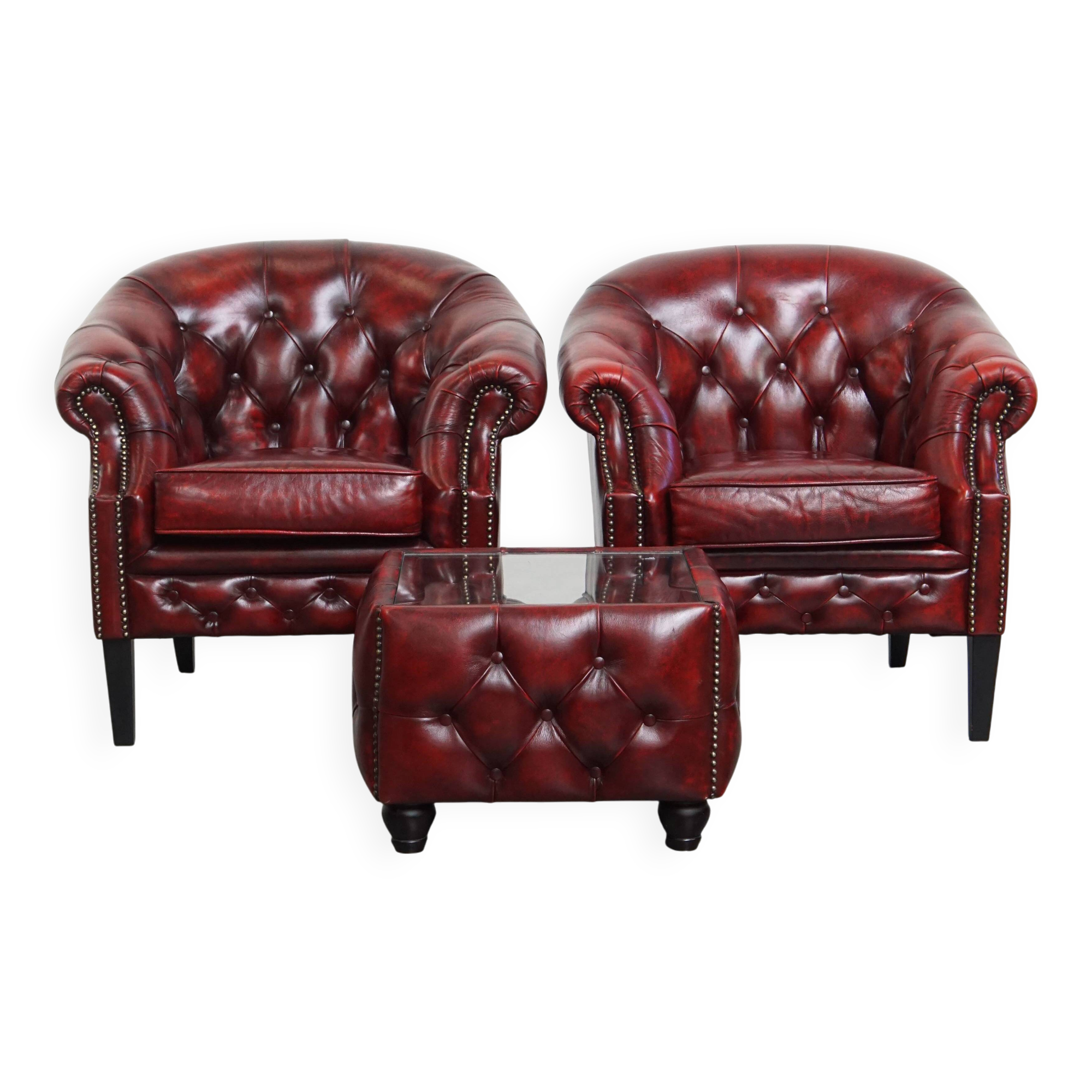 Set of 2 Red Leather Chesterfield Club Chairs with a Side Table