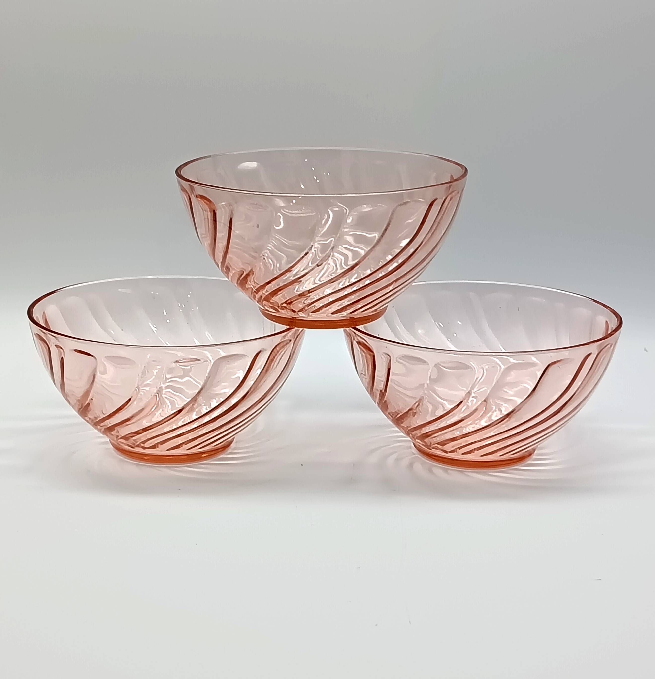 3 vintage pink glass bowls, rosaline arcoroc france