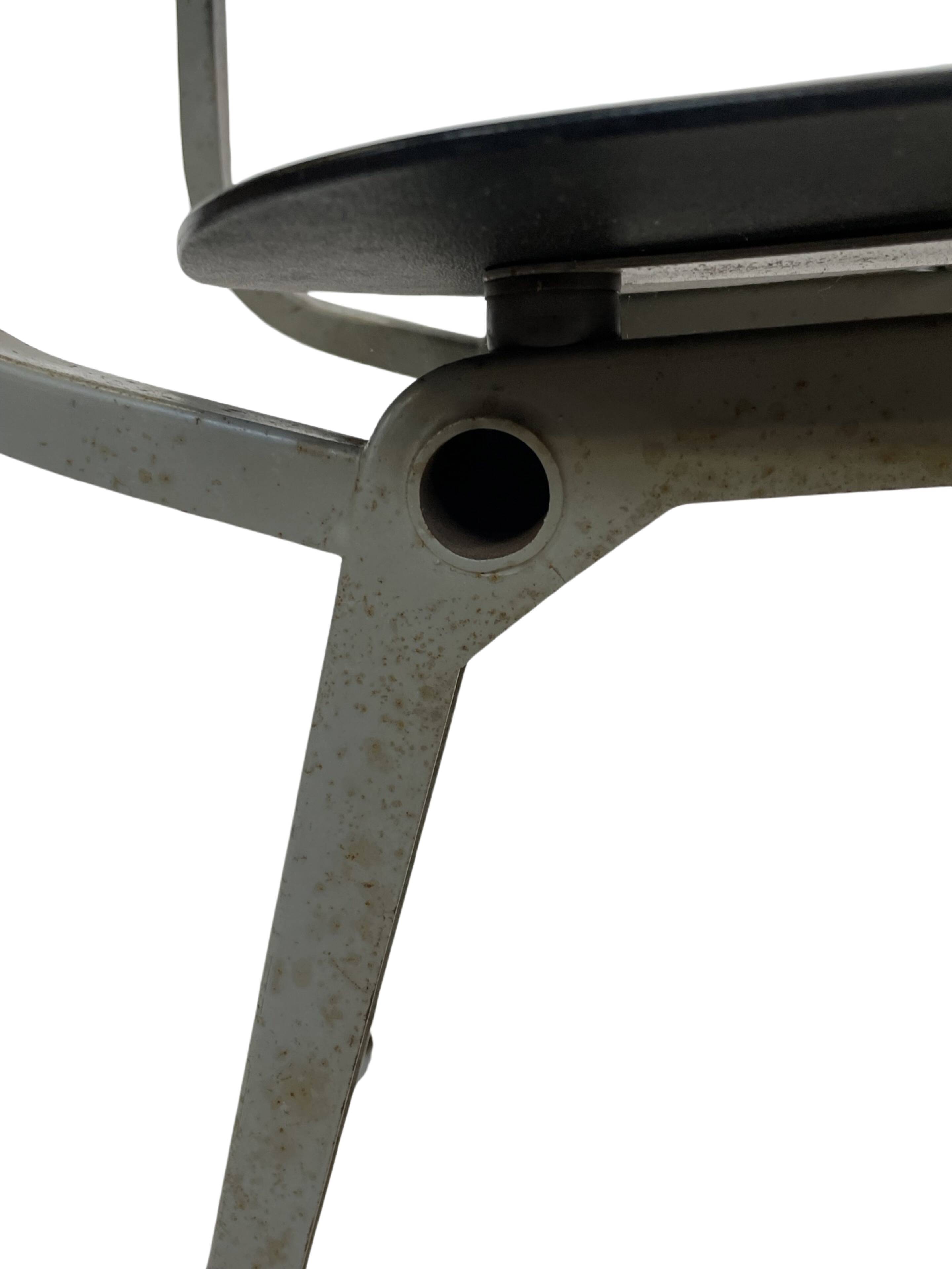 Vintage Friso Kramer Revolt chair for Ahrend de Cirkel 1960