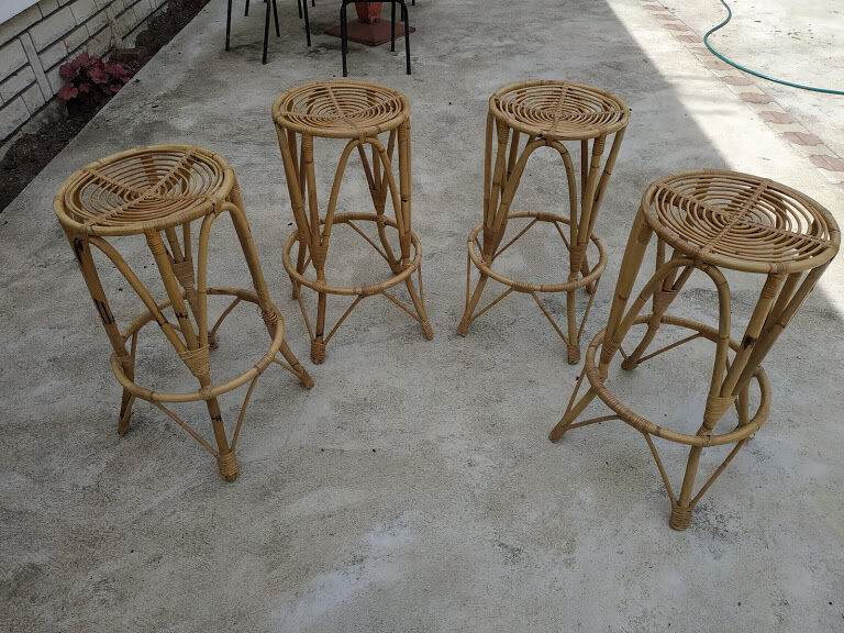 4 vintage rattan stools