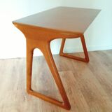 Nesting tables seventies
