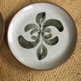 Series of 4 flat sandstone plates