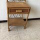 Table de nuit vintage en rotin