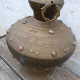 Pot in hammered copper and natural stones mounted in lamp india asia