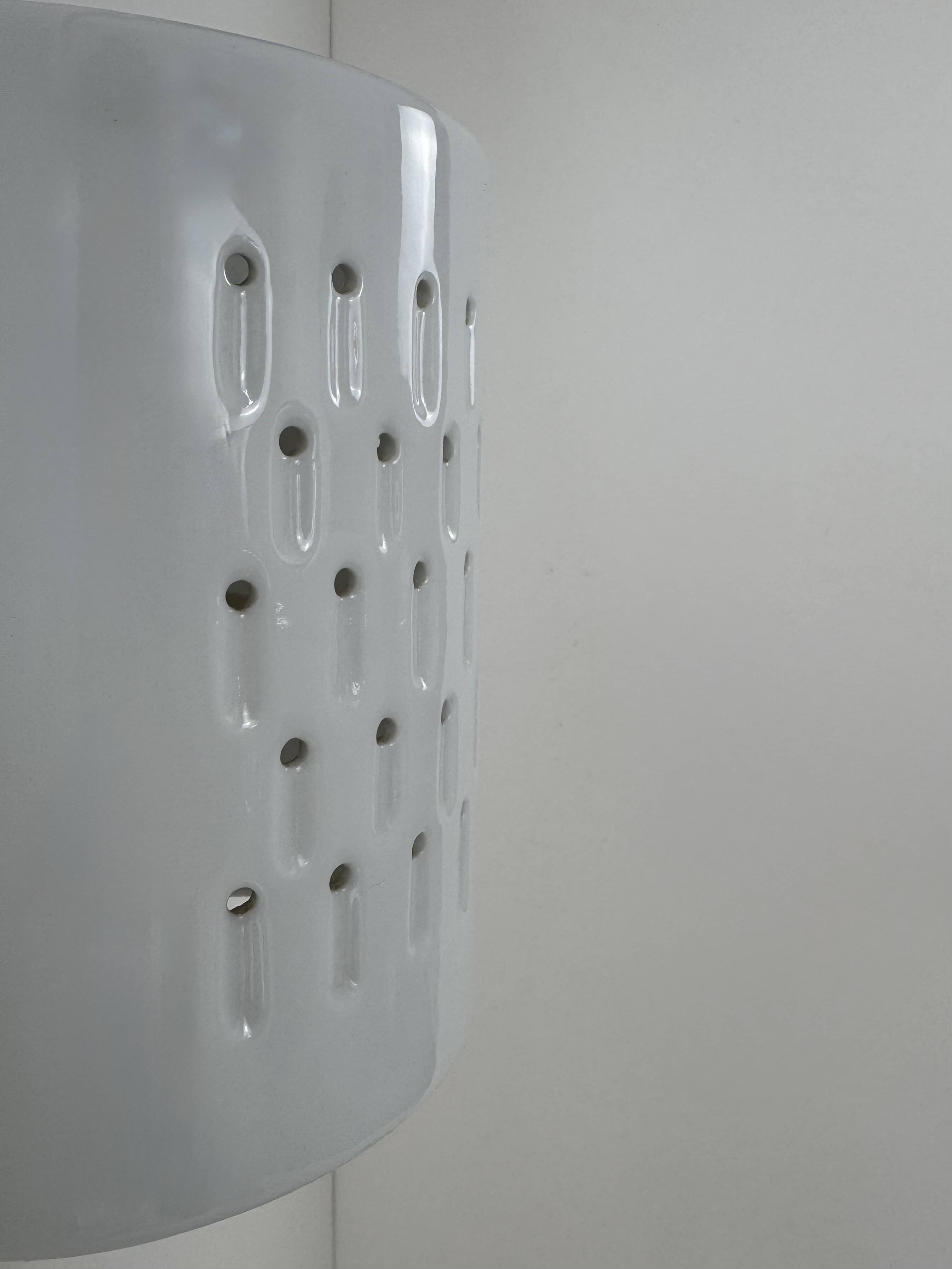 Pair of vintage wall lights in white porcelain, France, 1980.