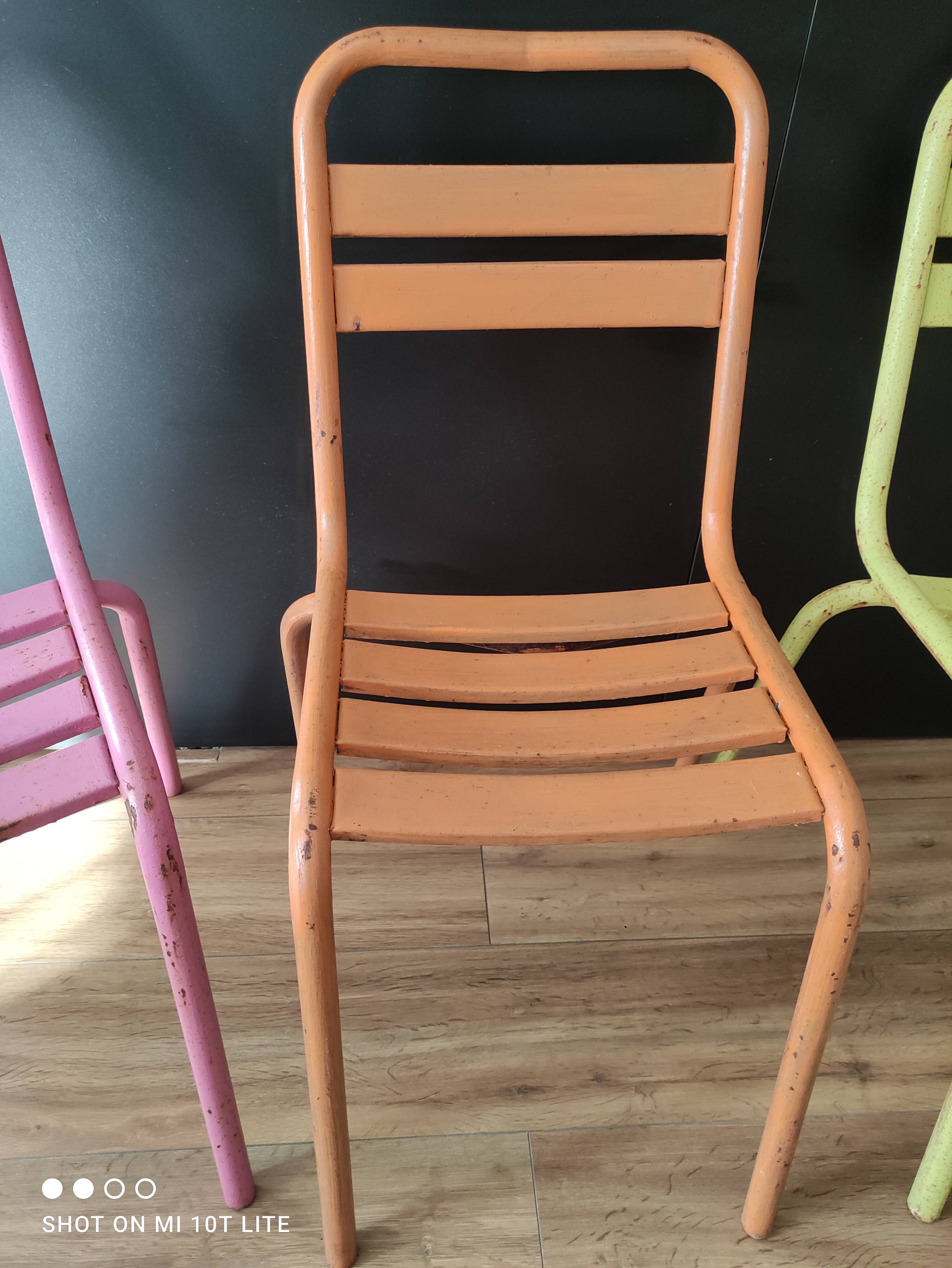 Set of 4 50s bistro chairs in rusty metal