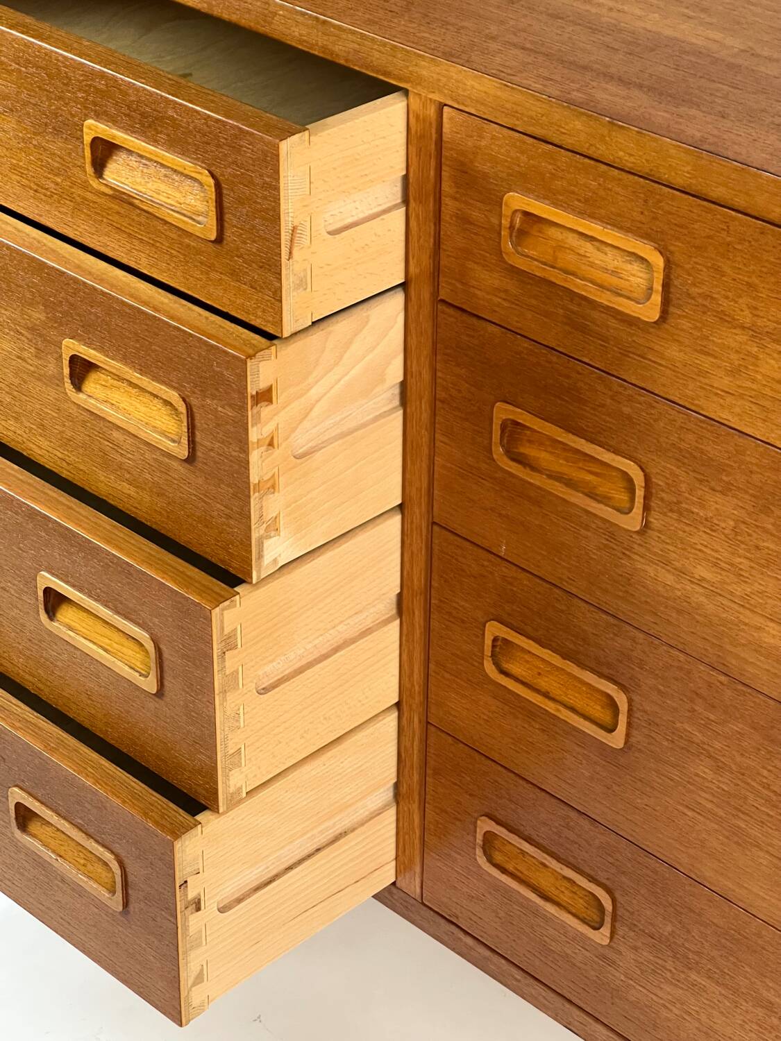 Danish Teak Sideboard Dresser Chest of Drawer by Poul Hundevad - 1960s Design Mid-Century