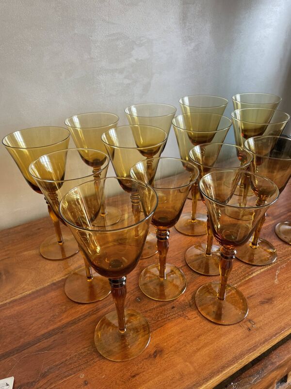 Série de verres à pied en verre soufflé