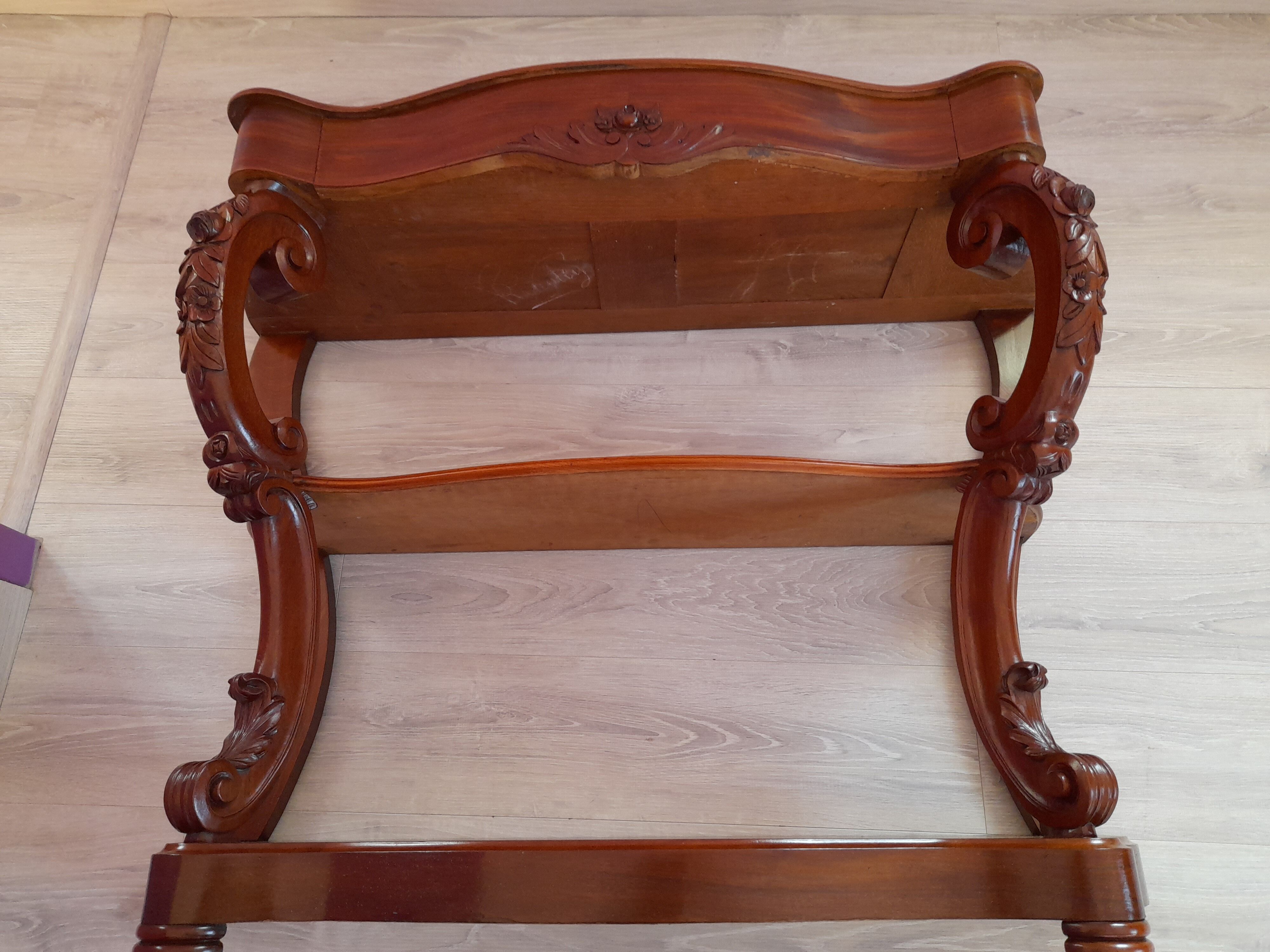 Serving console in mahogany style louis XV of Napoleon III period