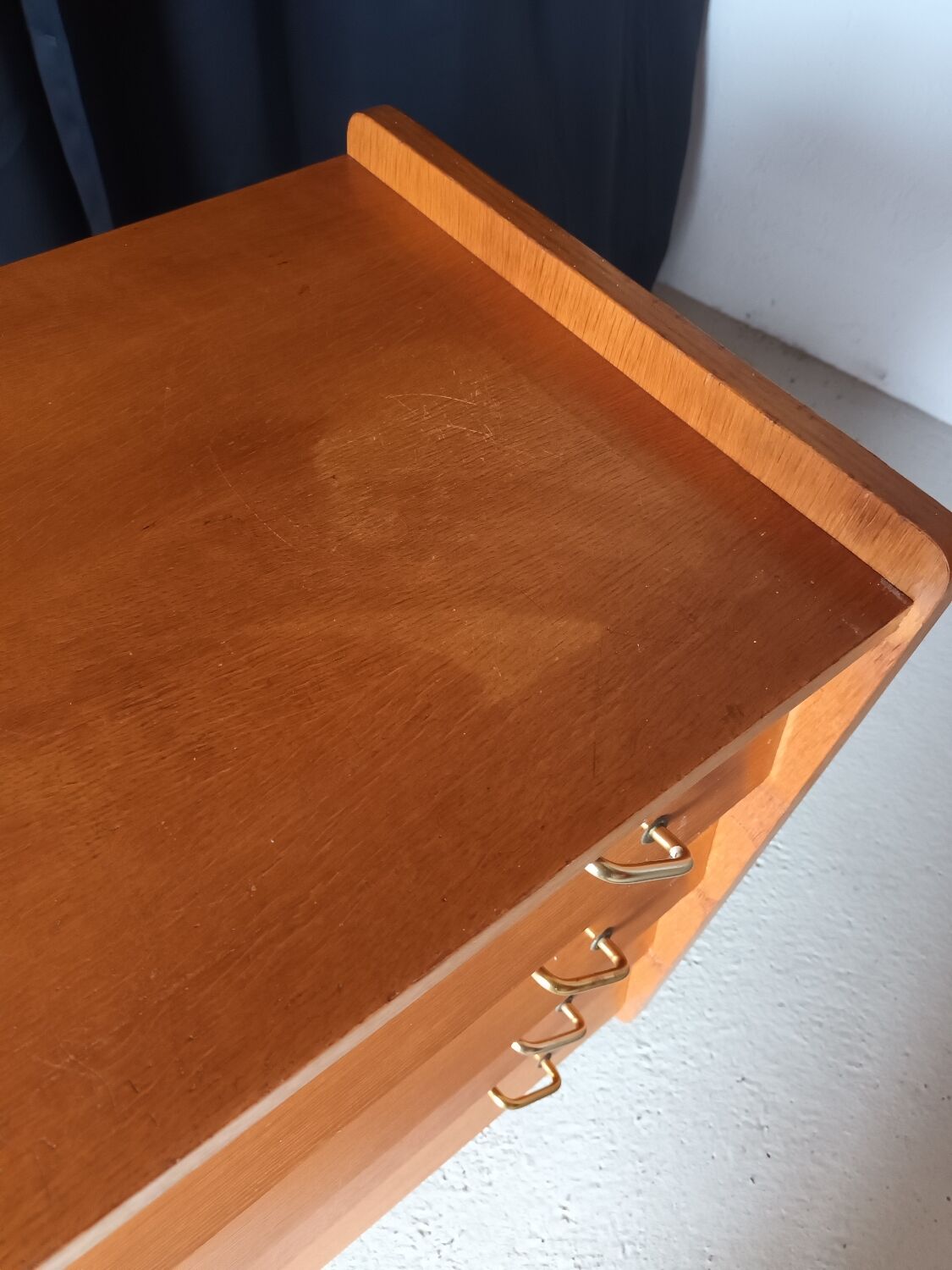 Vintage chest of drawers