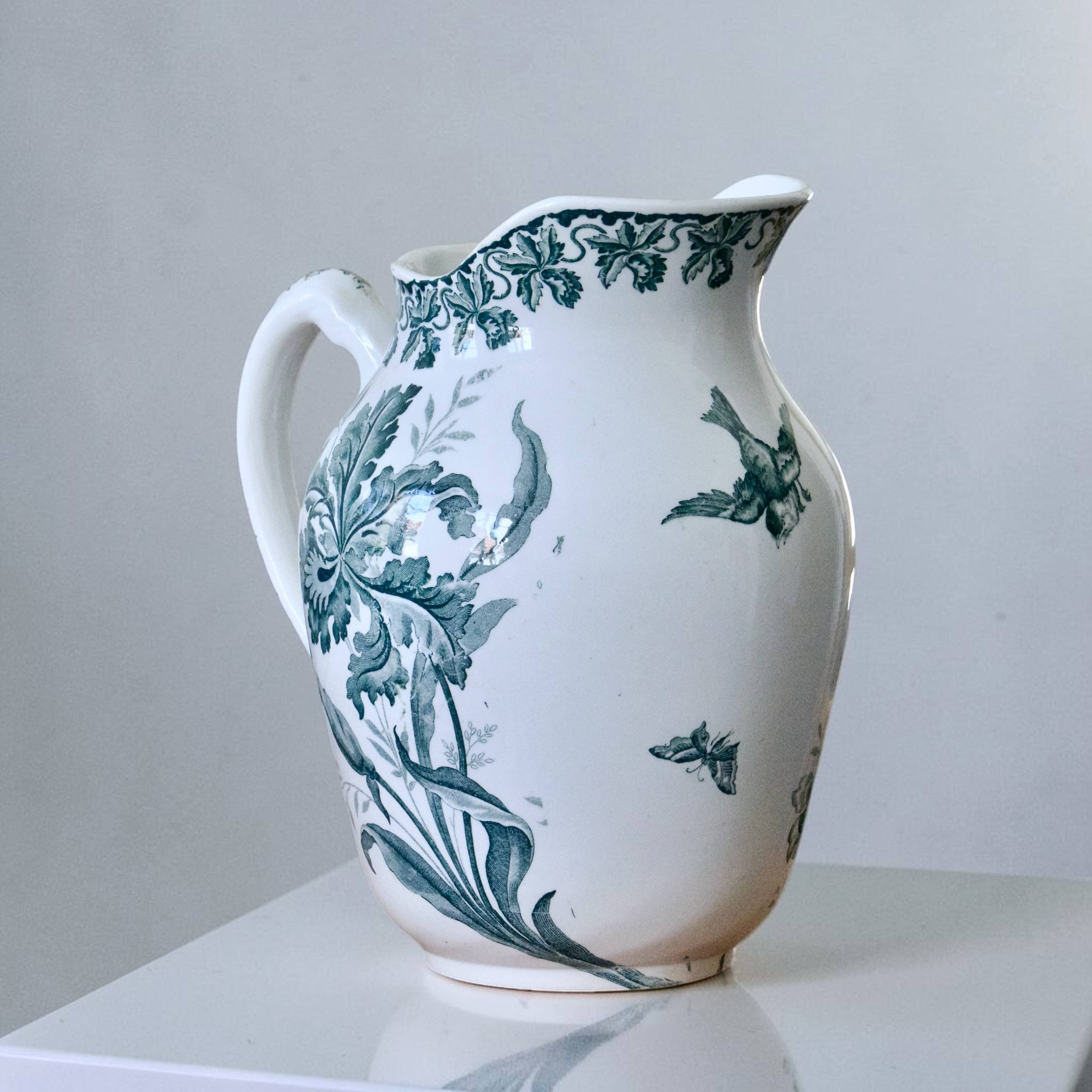 Large jug / carafe from the 19th century, ironstone, bird signed Moulin des Loups.