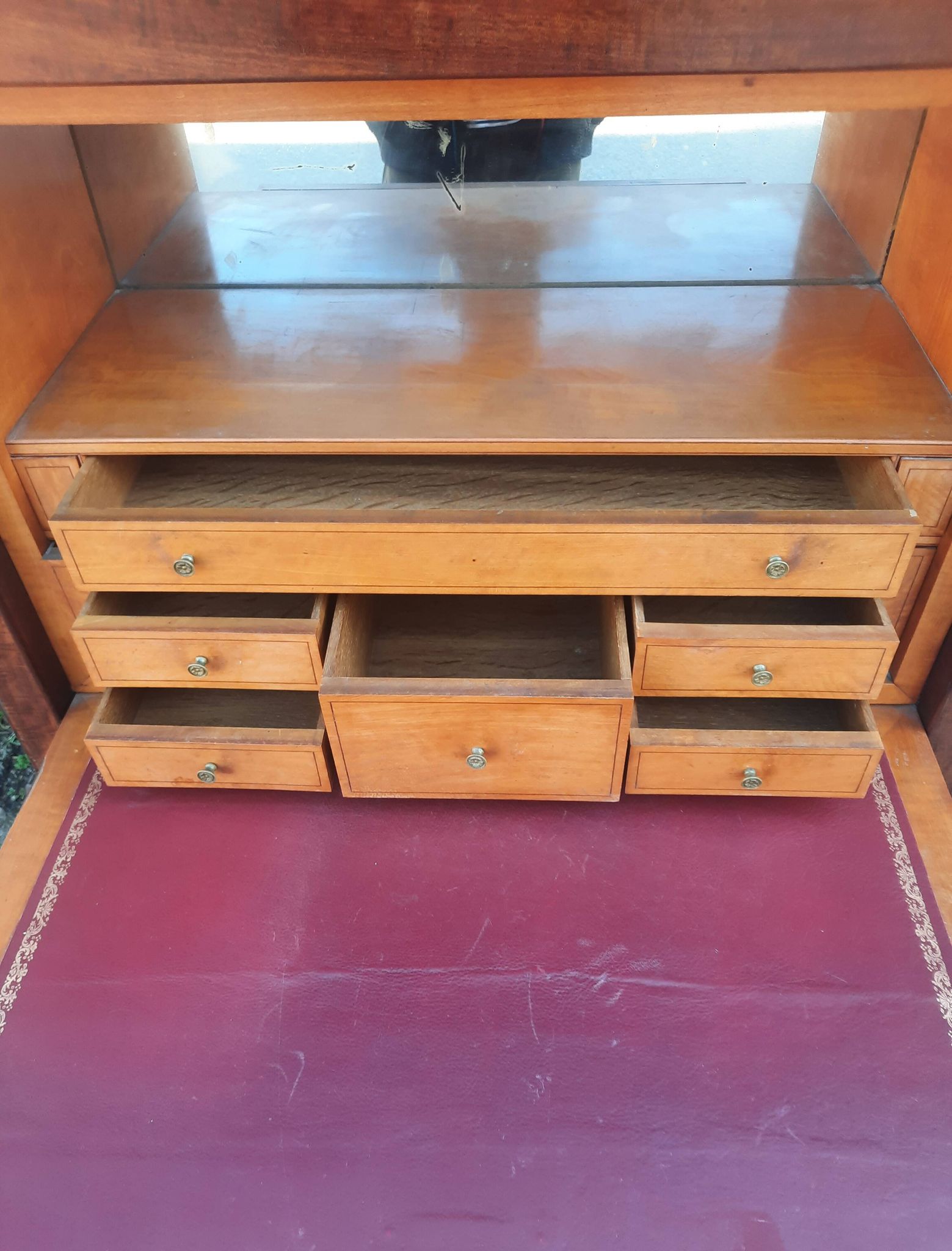 Secretary in veneer from the nineteenth century