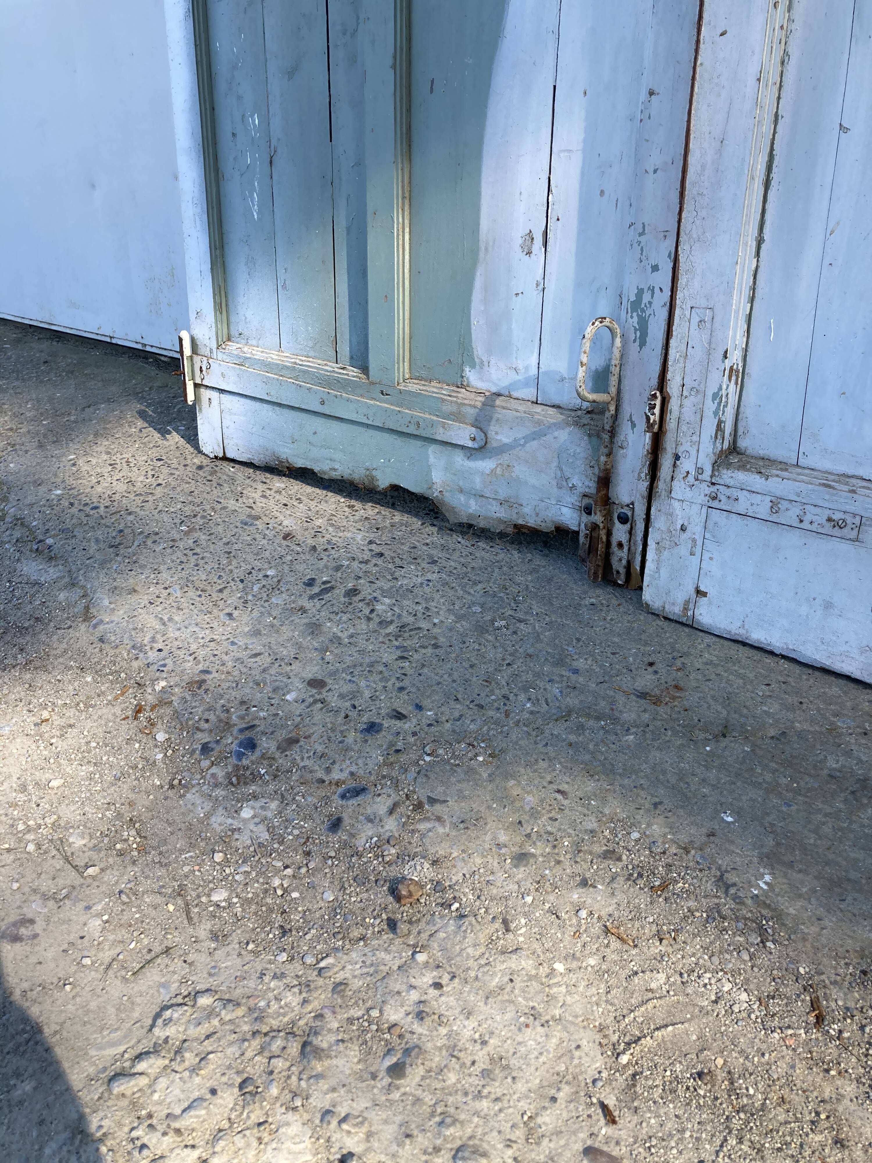 Former workshop/glass portal