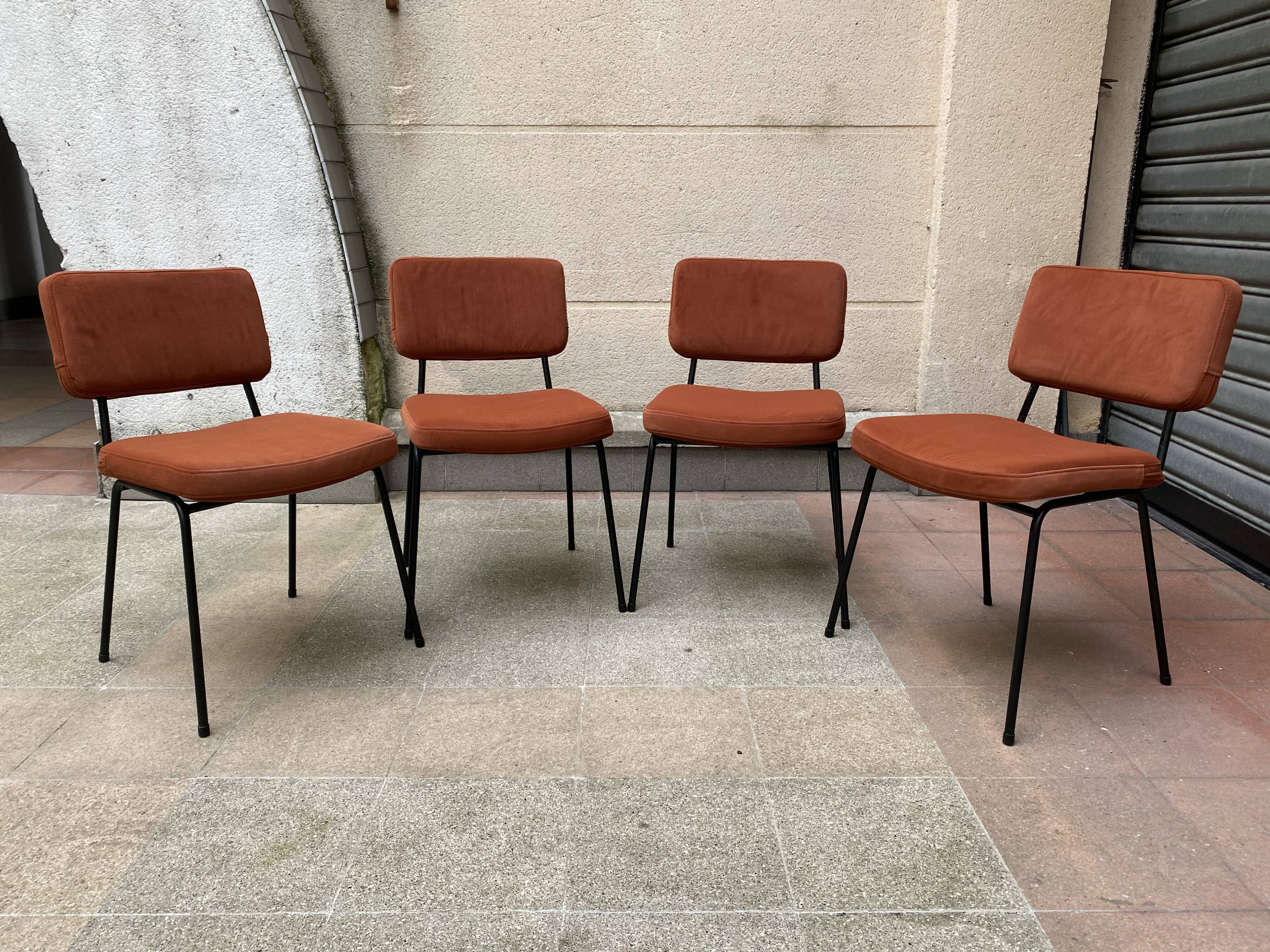 Série de 4 chaises André Simard 1960