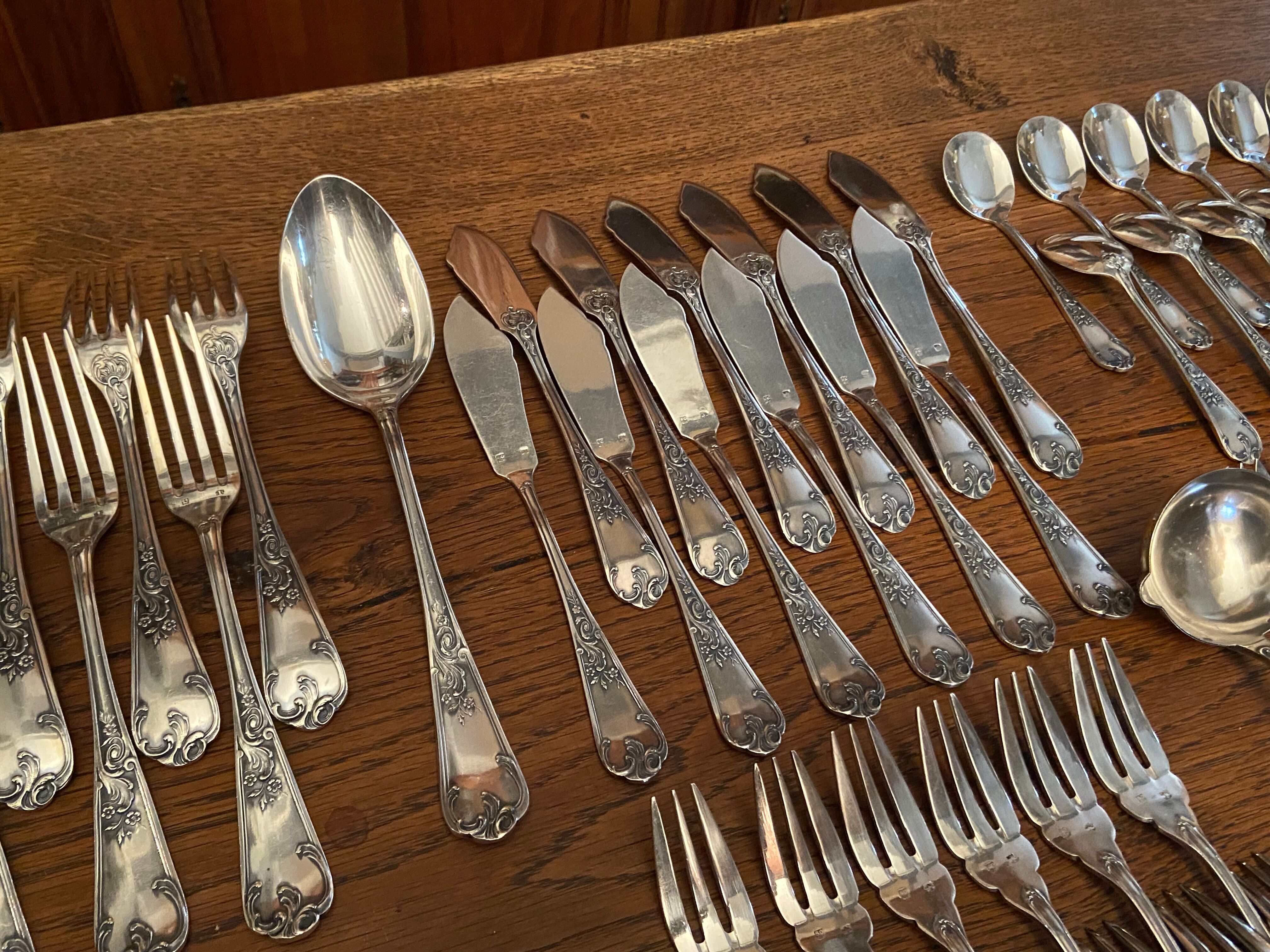 Silver-plated metal cutlery in Louis XV style