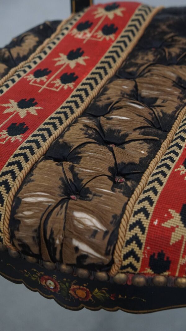 Chaise ancienne Napoléon III incrustée de nacre, France