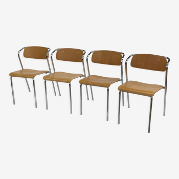 Ensemble de quatre chaises en bois minimaliste des années 1980 avec design chromé