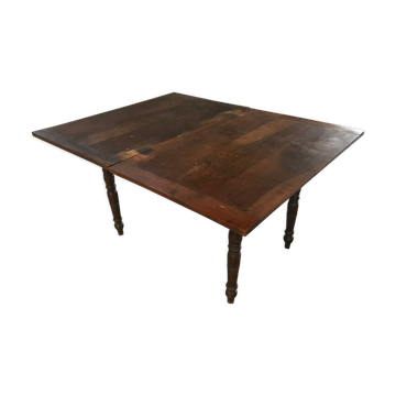 Table de ferme porte-feuille