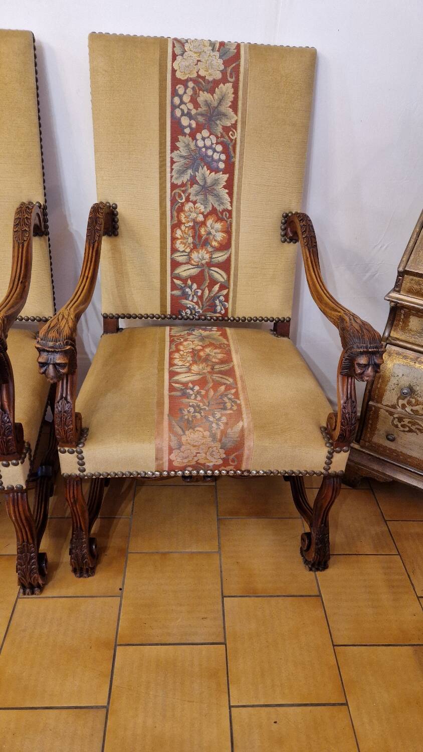 Pair of Renaissance armchairs