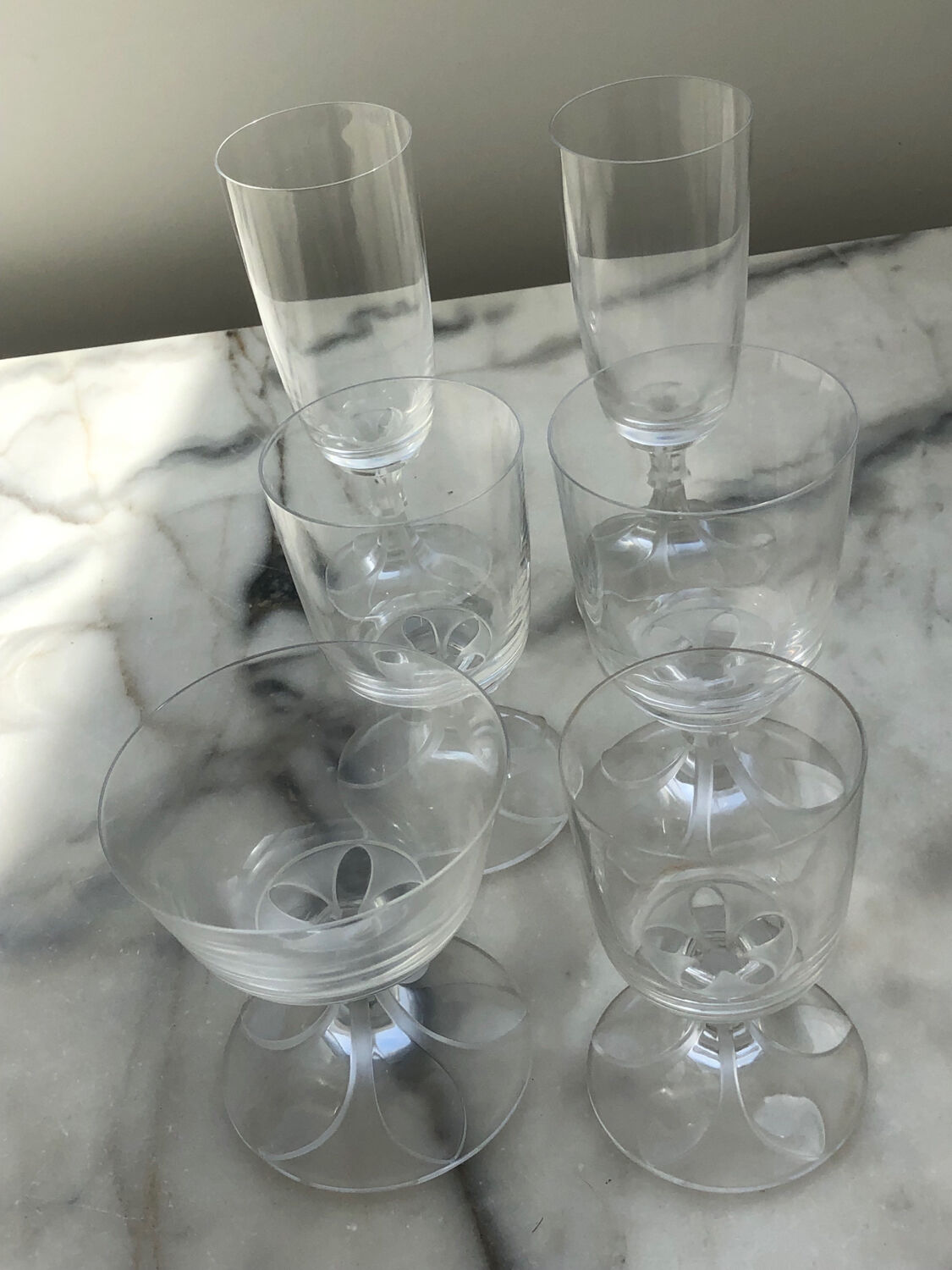 Set of Lalique stemmed glasses