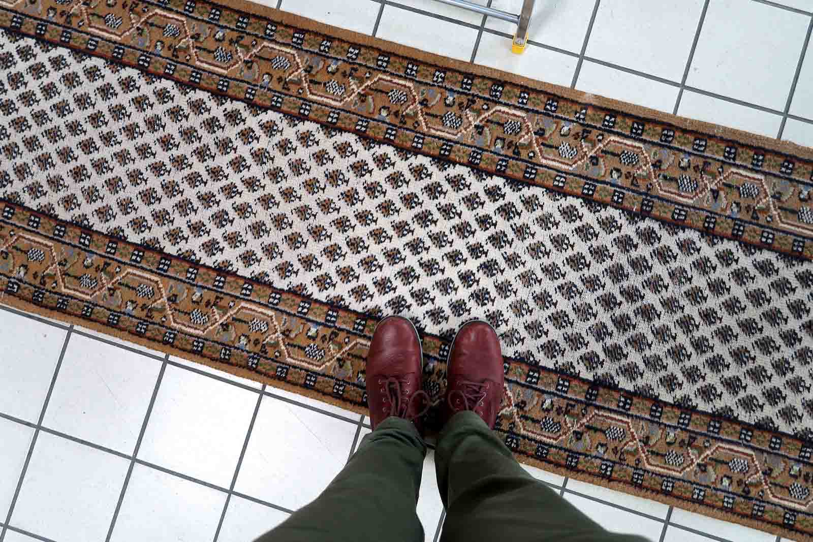 Vintage Indian Carpet Seraband handmade 71cm x 266cm 1970s