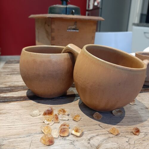 Lot 2 ovoid sandstone cups