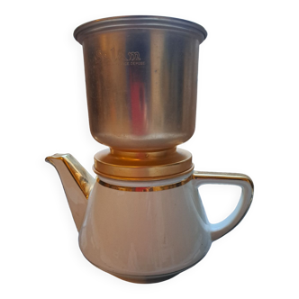 Coffee pot