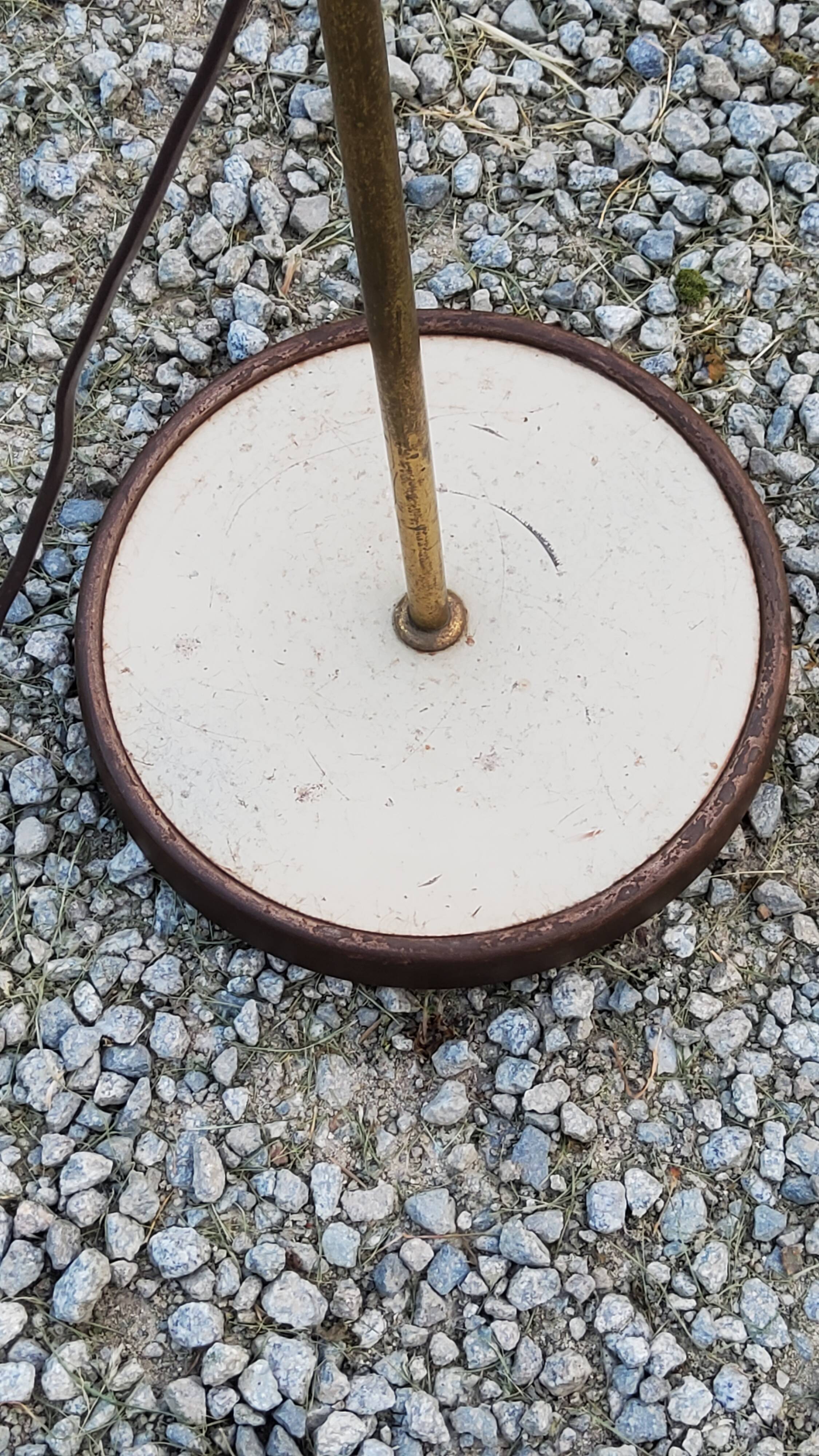 Floor lamp of the 70s in gilded brass lacquered beige metal and brown plastic 2 spots