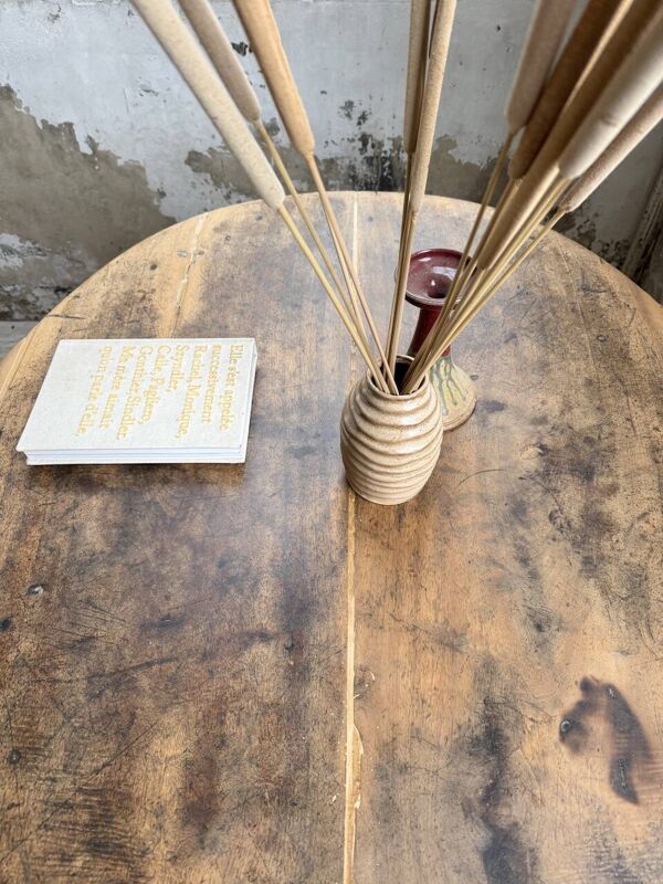 Table de ferme ovale en noyer