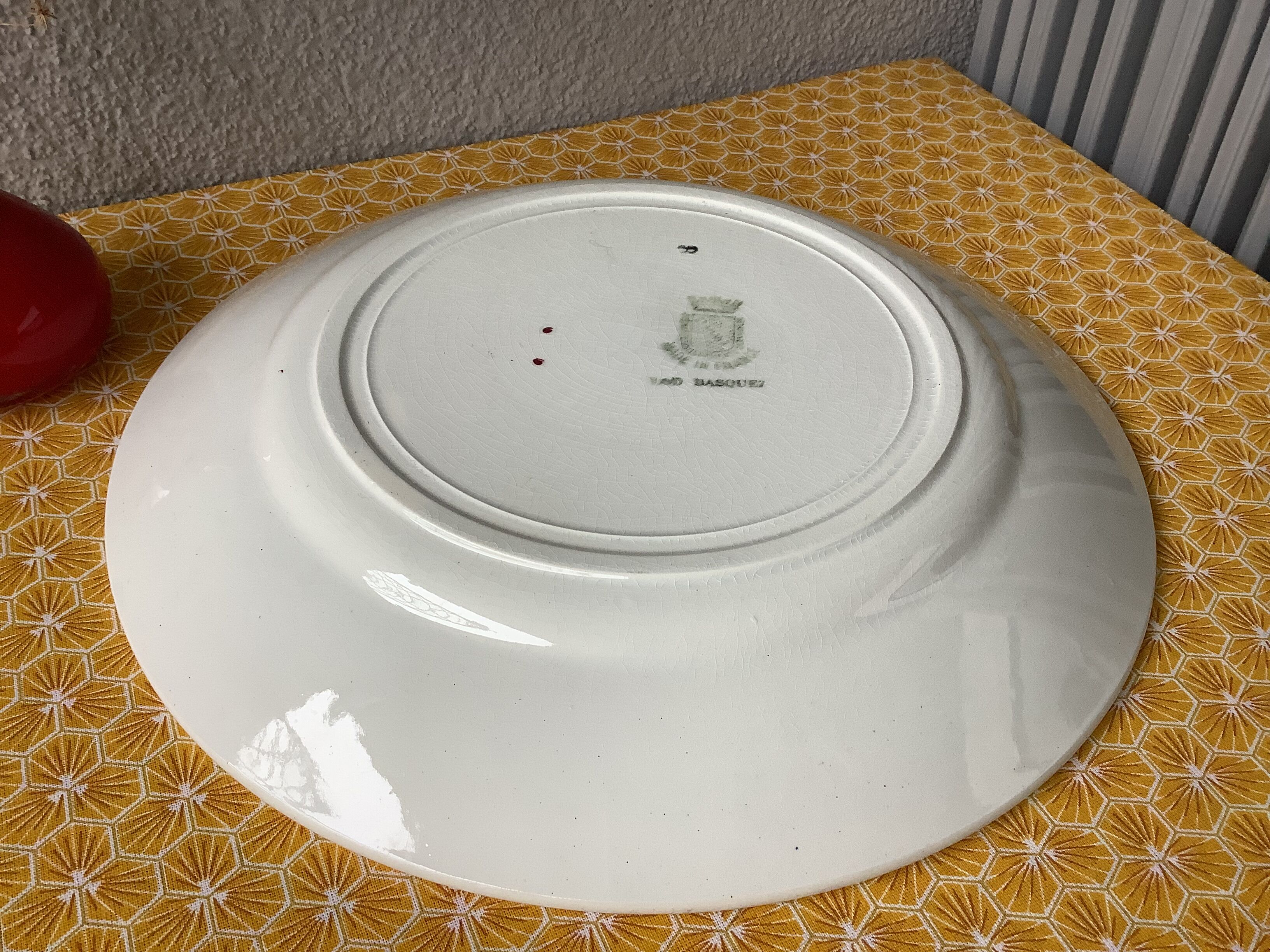 Lou Basquez St Amand art deco flat serving plates