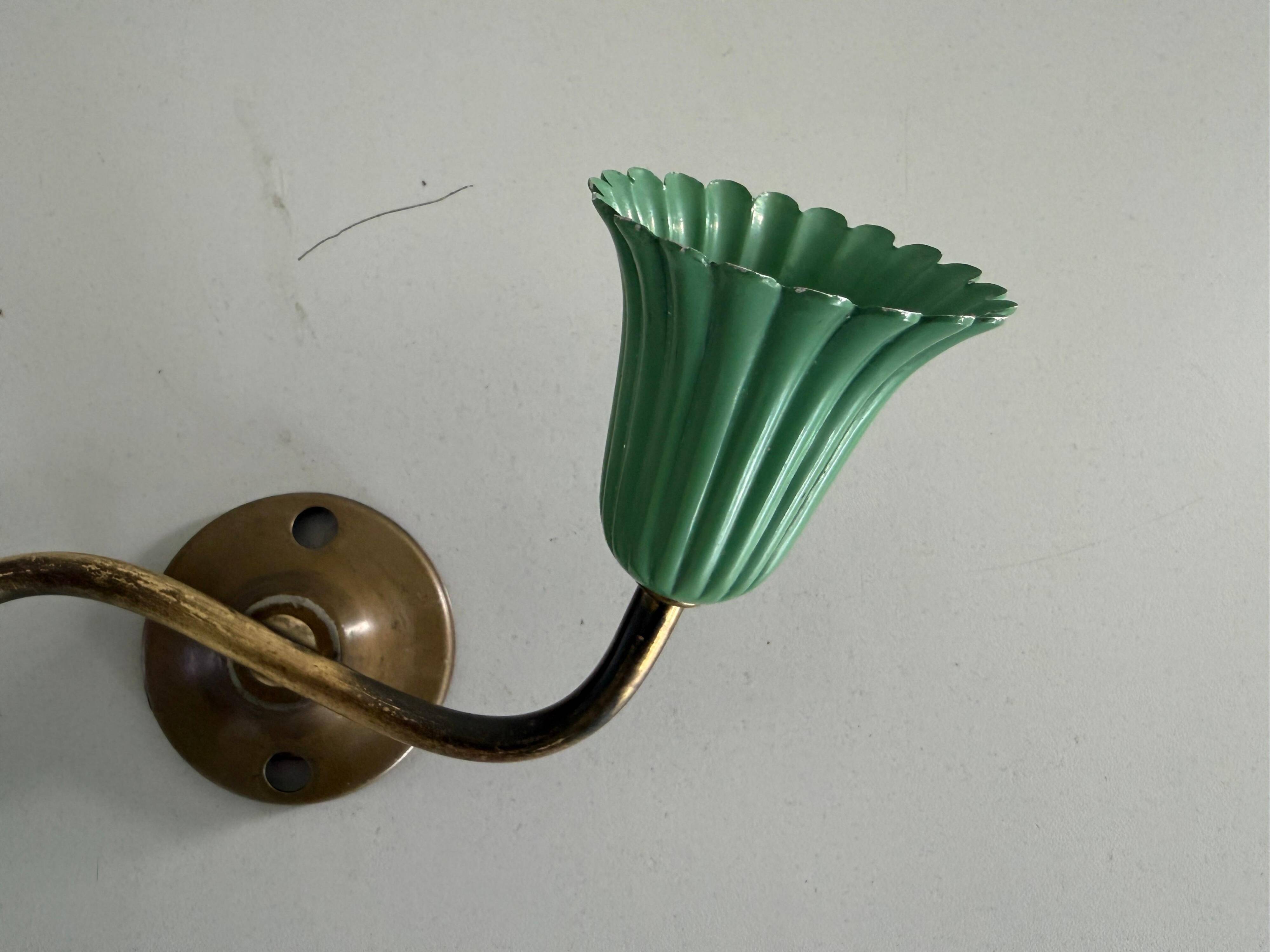 Small simple 2-headed brass wall light, 1950s, Italy.