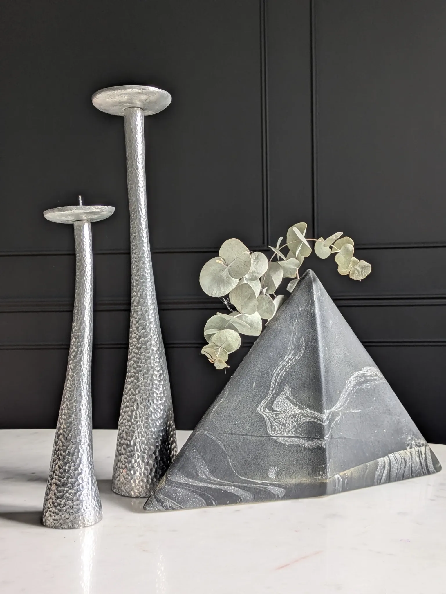 Geometric ceramic vase, mixed clay in IKEBANA & brutalist style